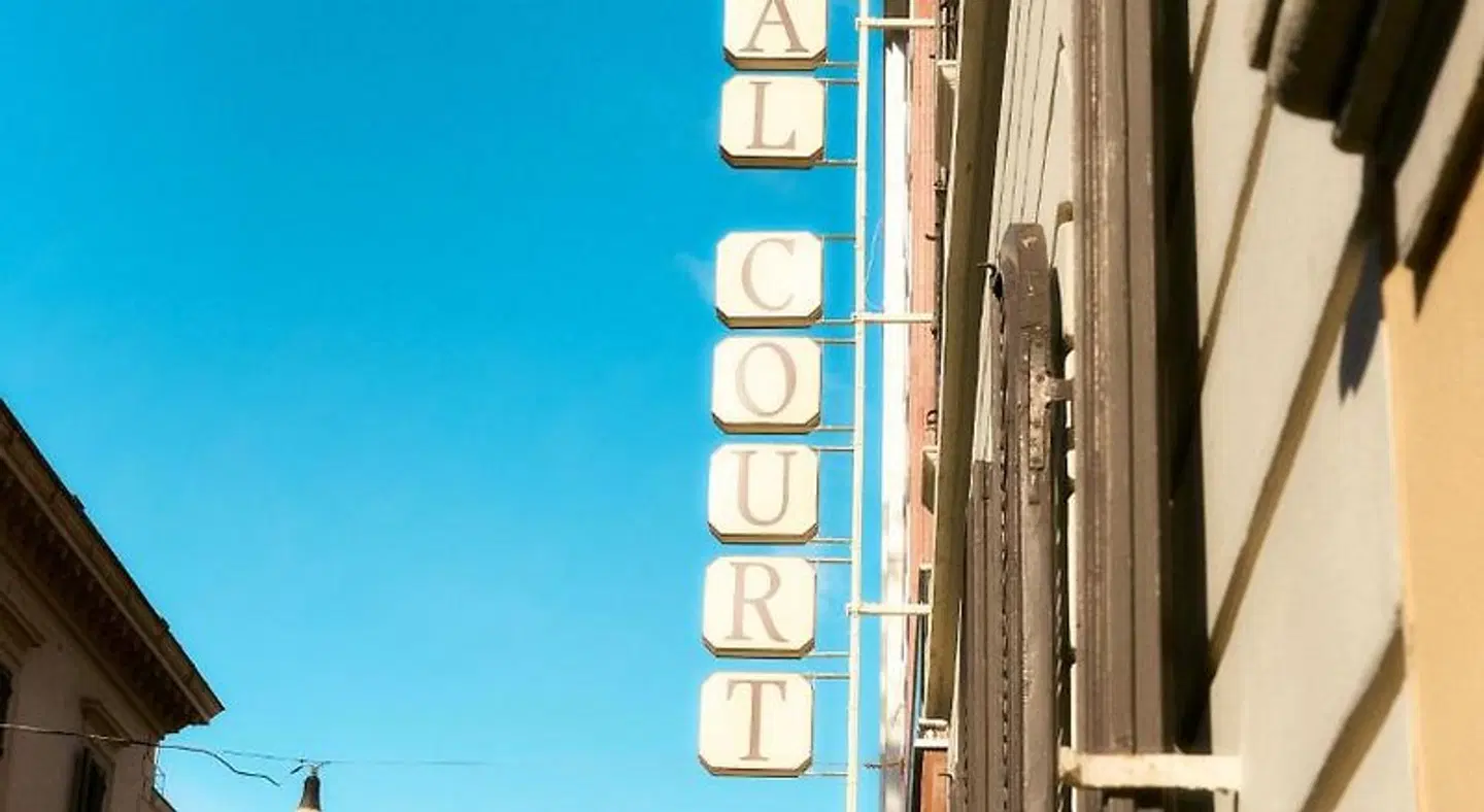 Royal Court MODEL_IMPRESSION