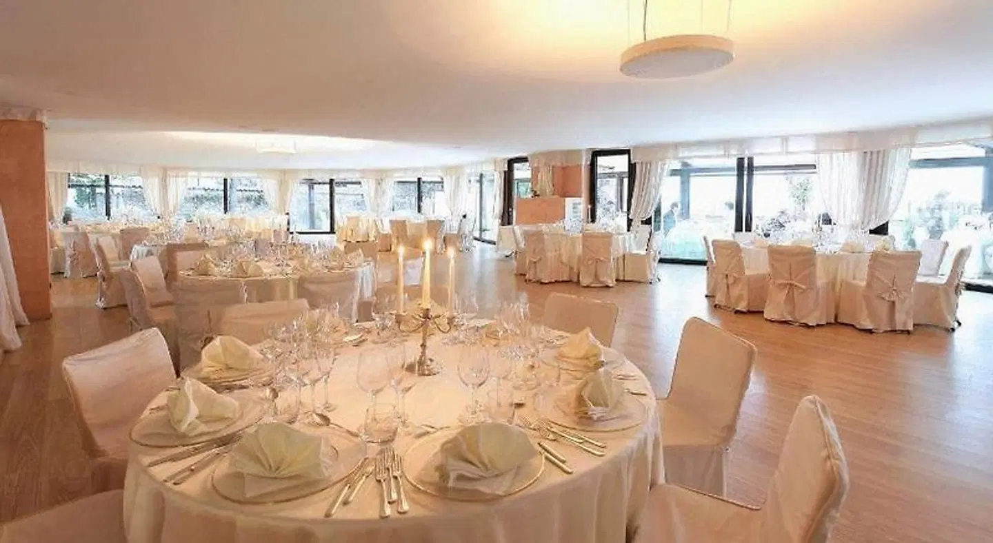 Castello Rosso Restaurant