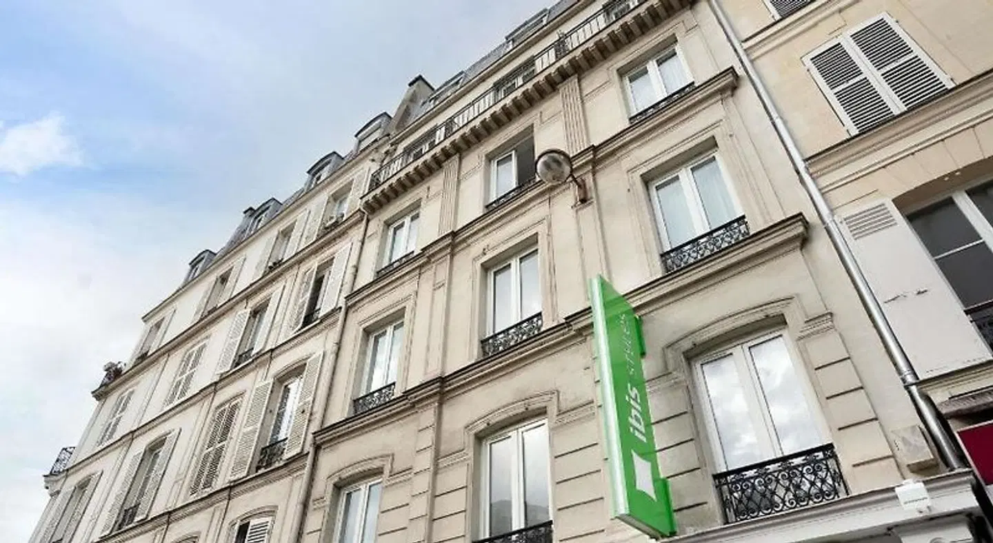 ibis Styles Paris Montmartre Batignolles EXTERIOR