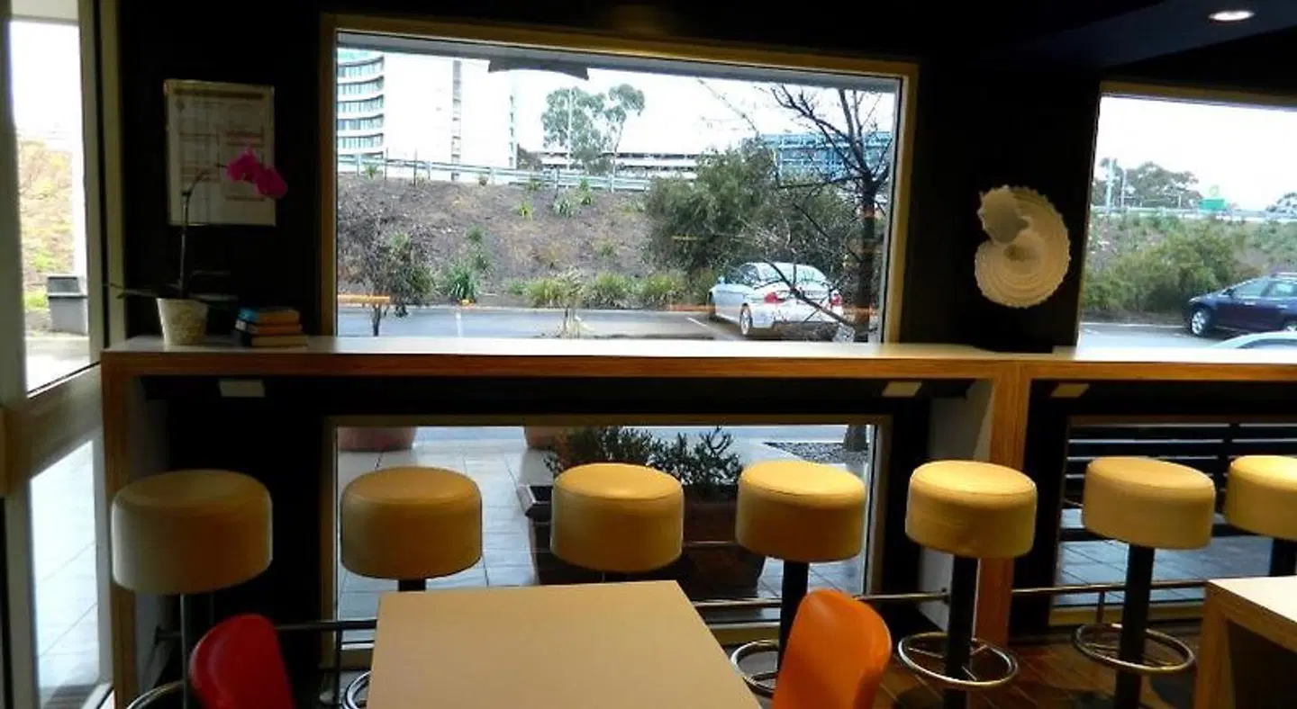 ibis budget Melbourne Airport Bar