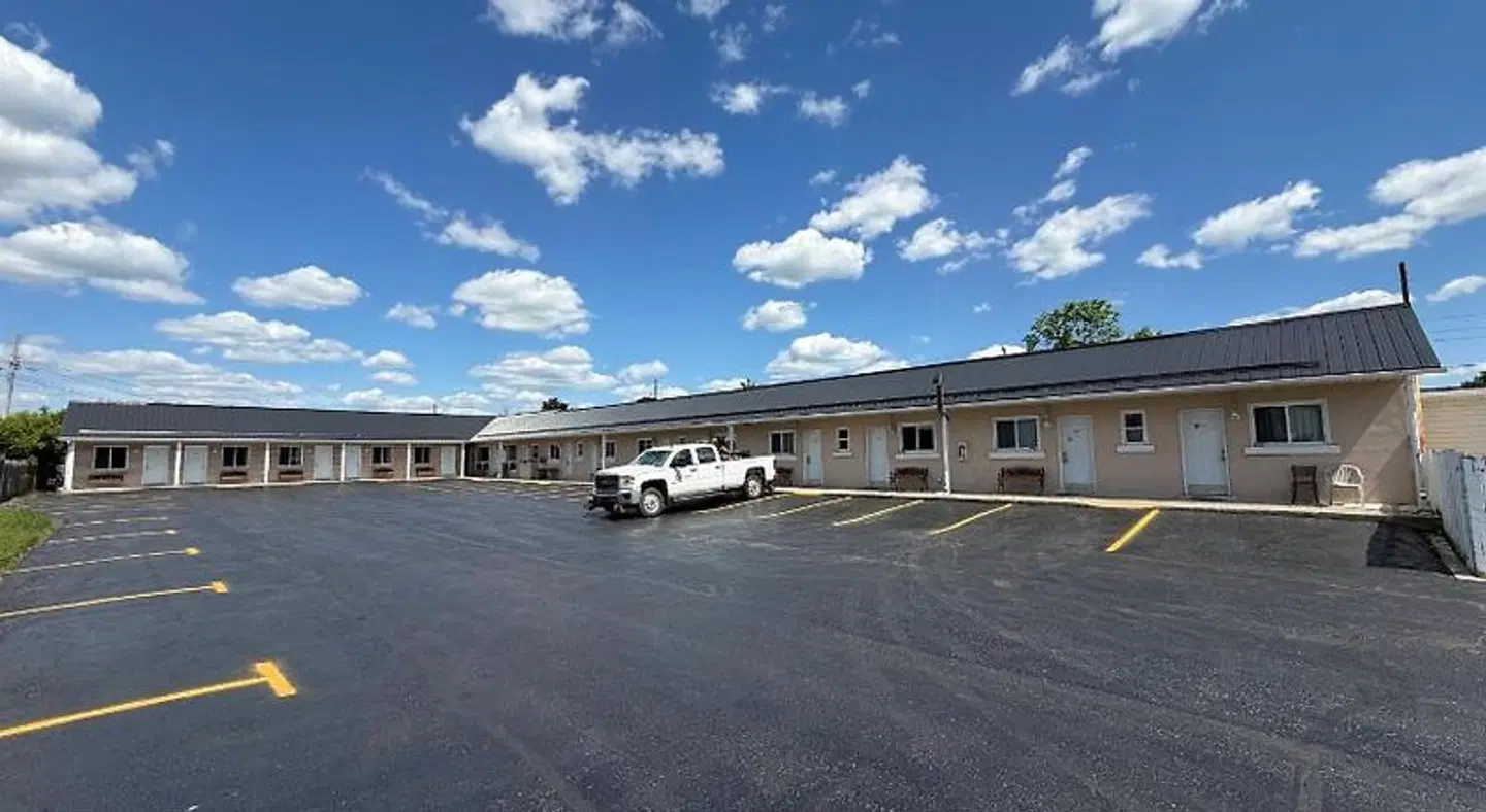 Perth Plaza Motel EXTERIOR