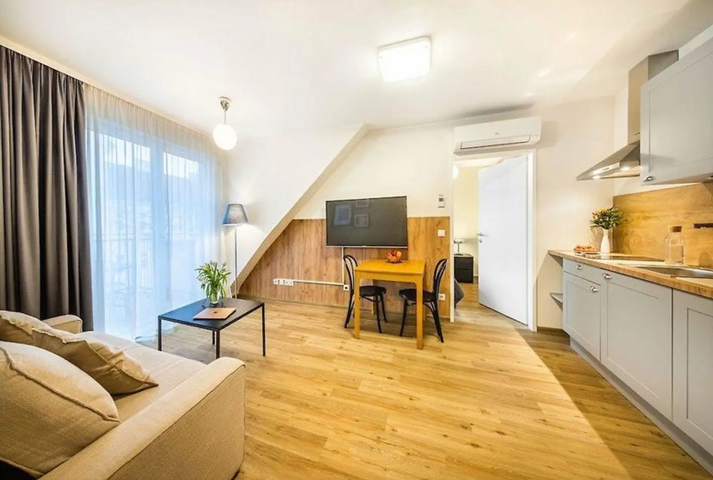 Jimmy's Apartments Lory ROOM_EXAMPLE