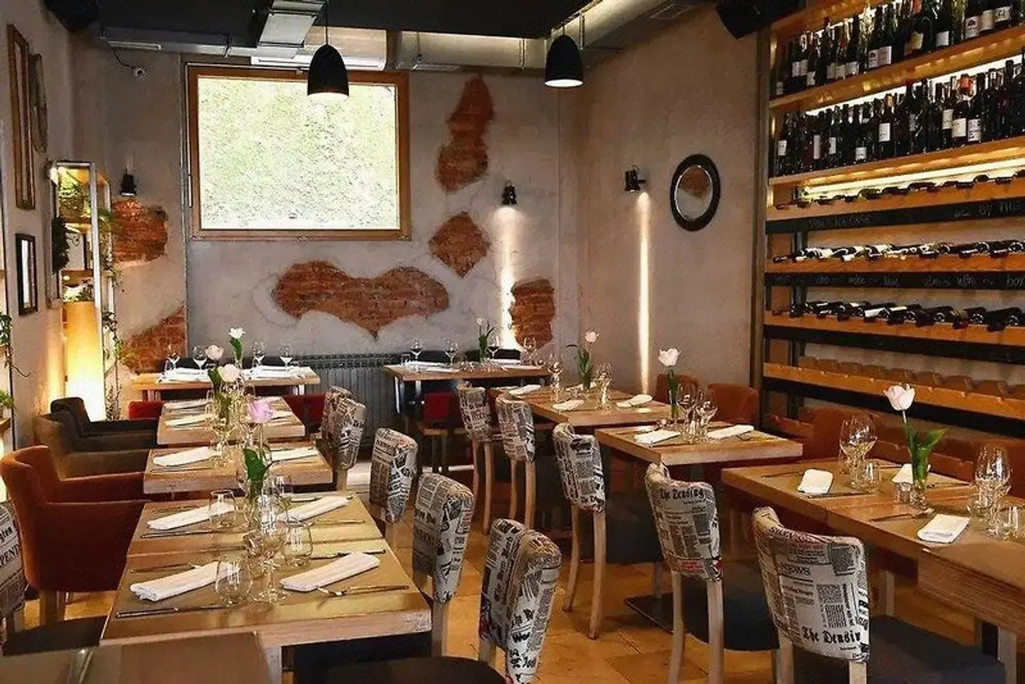 Pod Zidom Rooms Restaurant