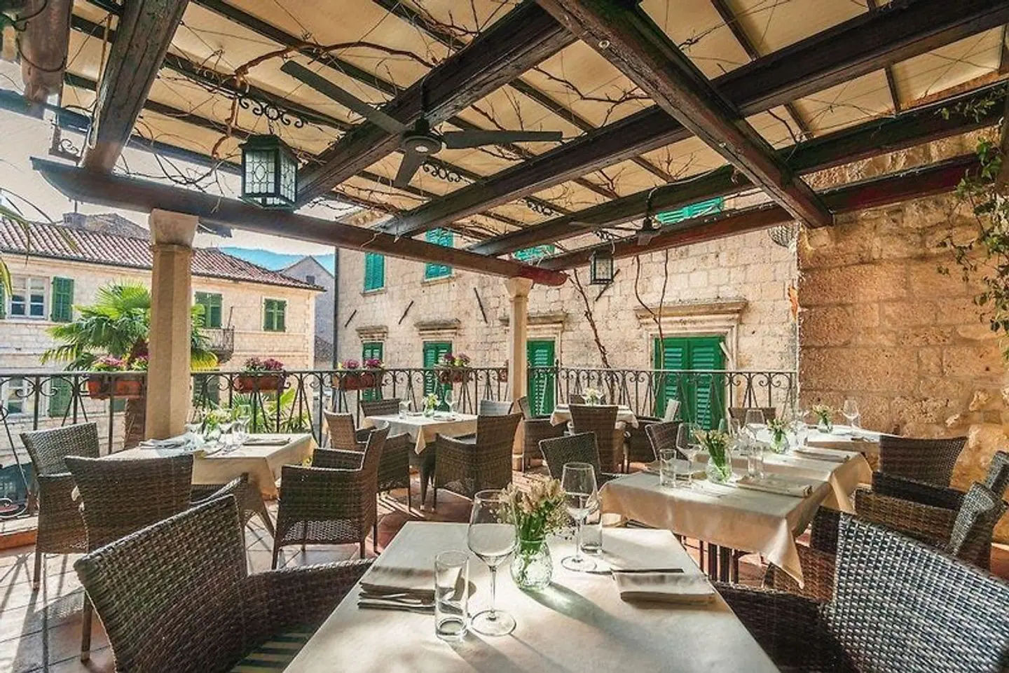 Monte Cristo Restaurant
