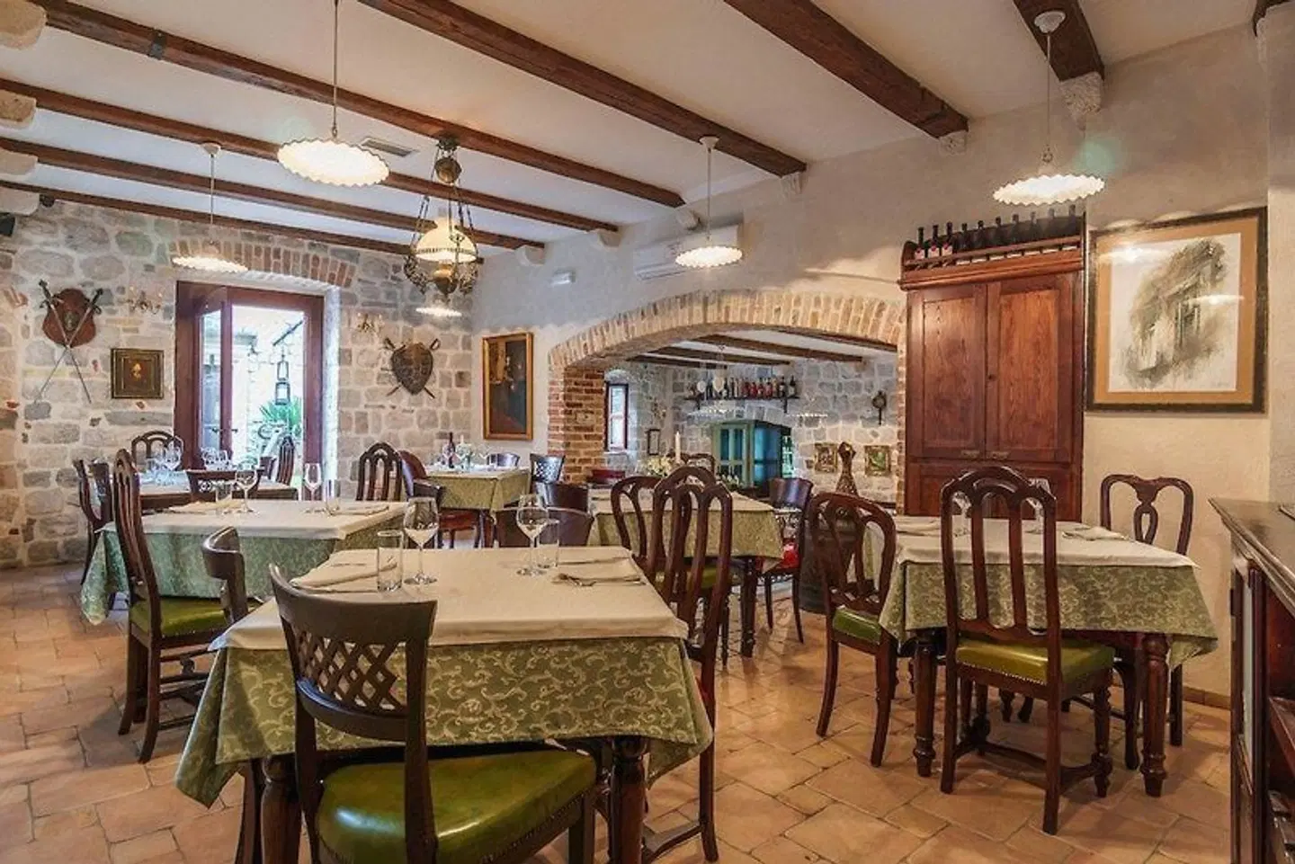 Monte Cristo Restaurant