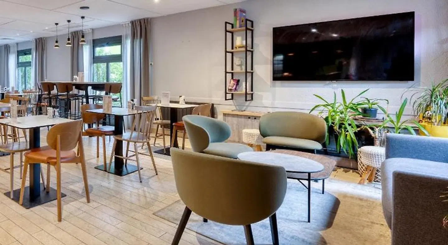Campanile Lille Ouest - Lomme LOUNGE_LOBBY
