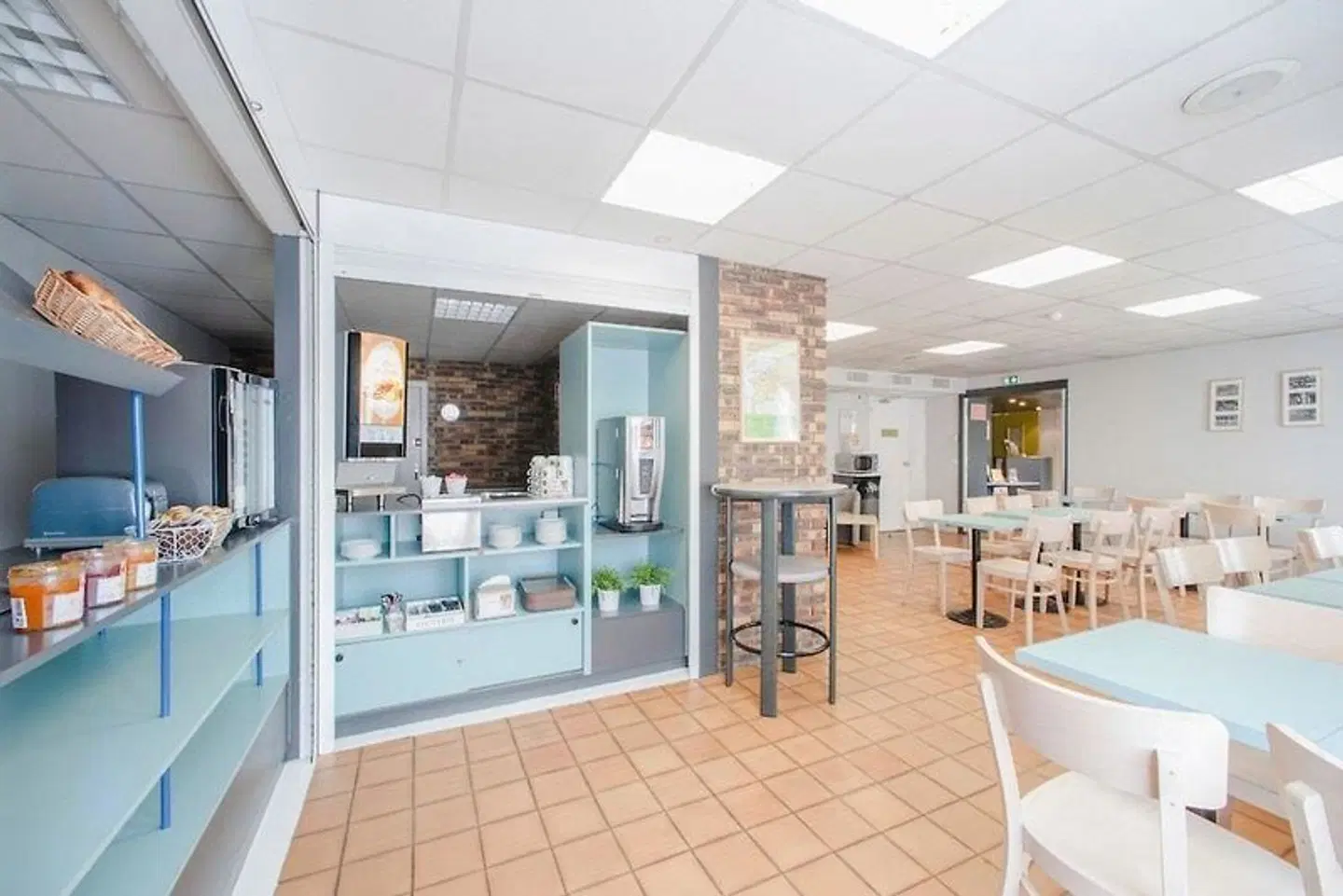 Kyriad Direct Chalon Sur Saone Nord Hallenbad