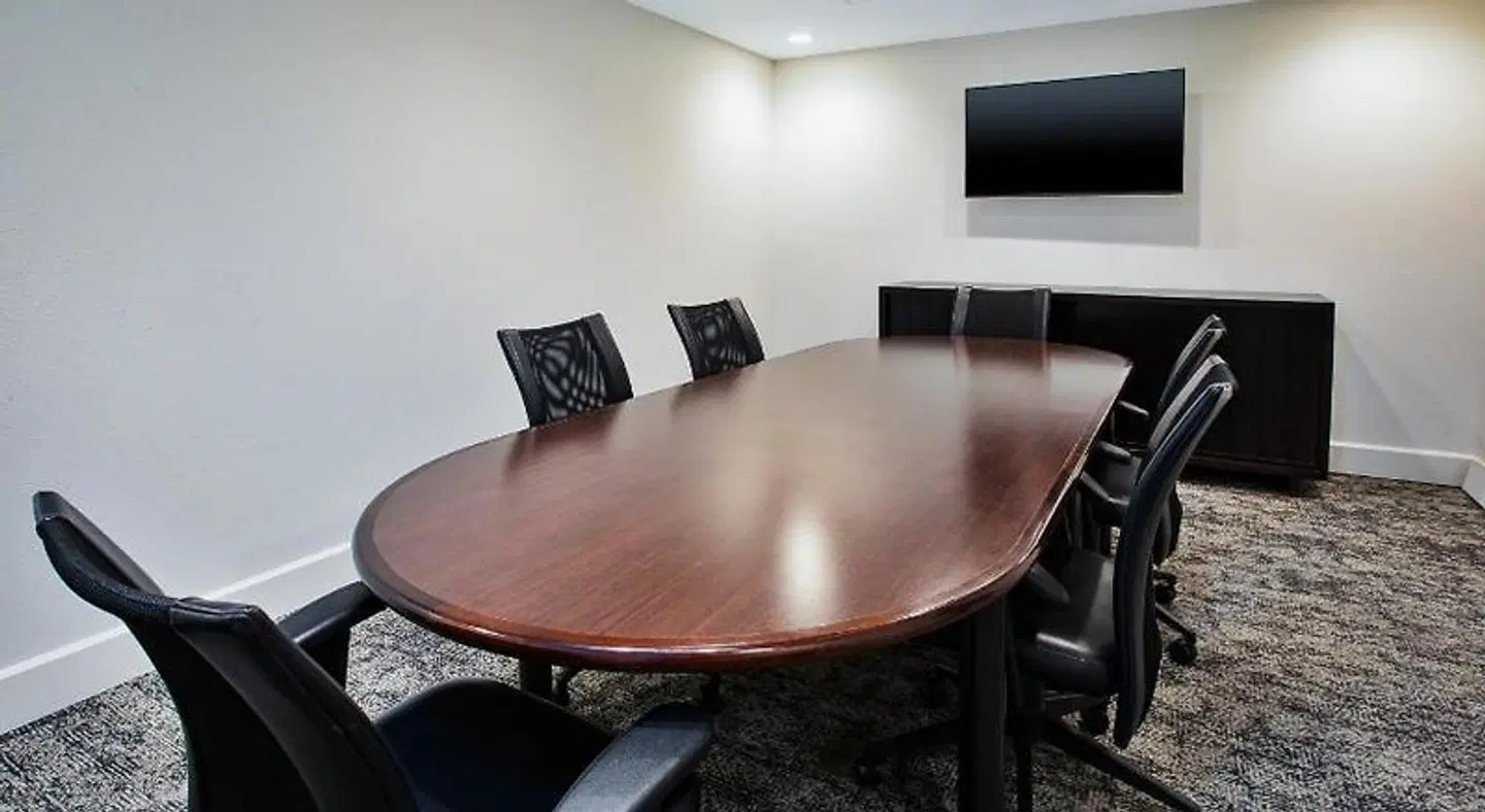 Staybridge Suites Lincoln North East ROOM_EXAMPLE