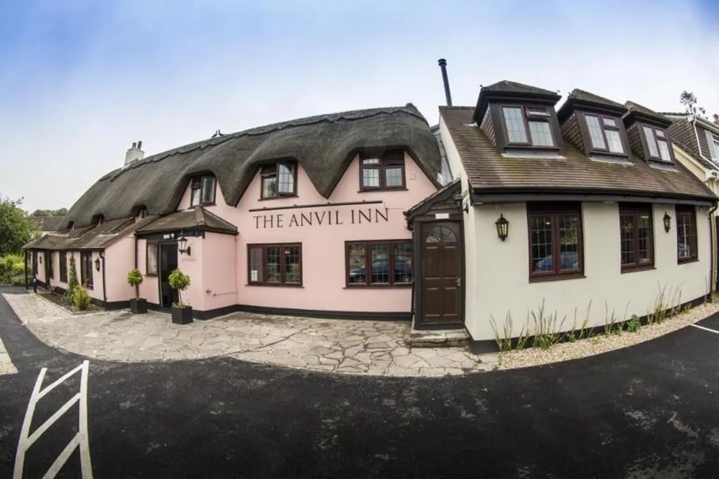 The Anvil Inn EXTERIOR