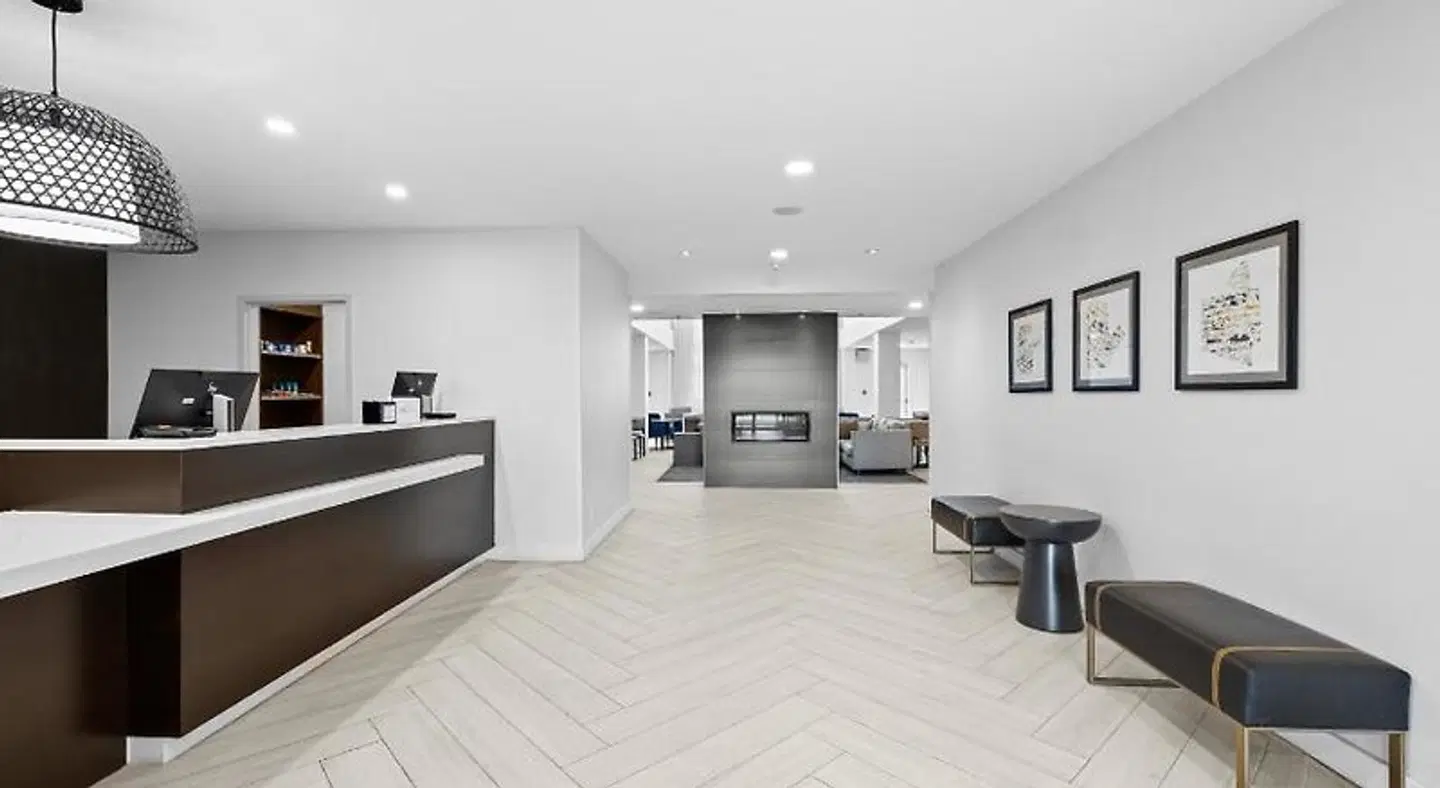 Staybridge Suites Calgary Airport by IHG LOUNGE_LOBBY