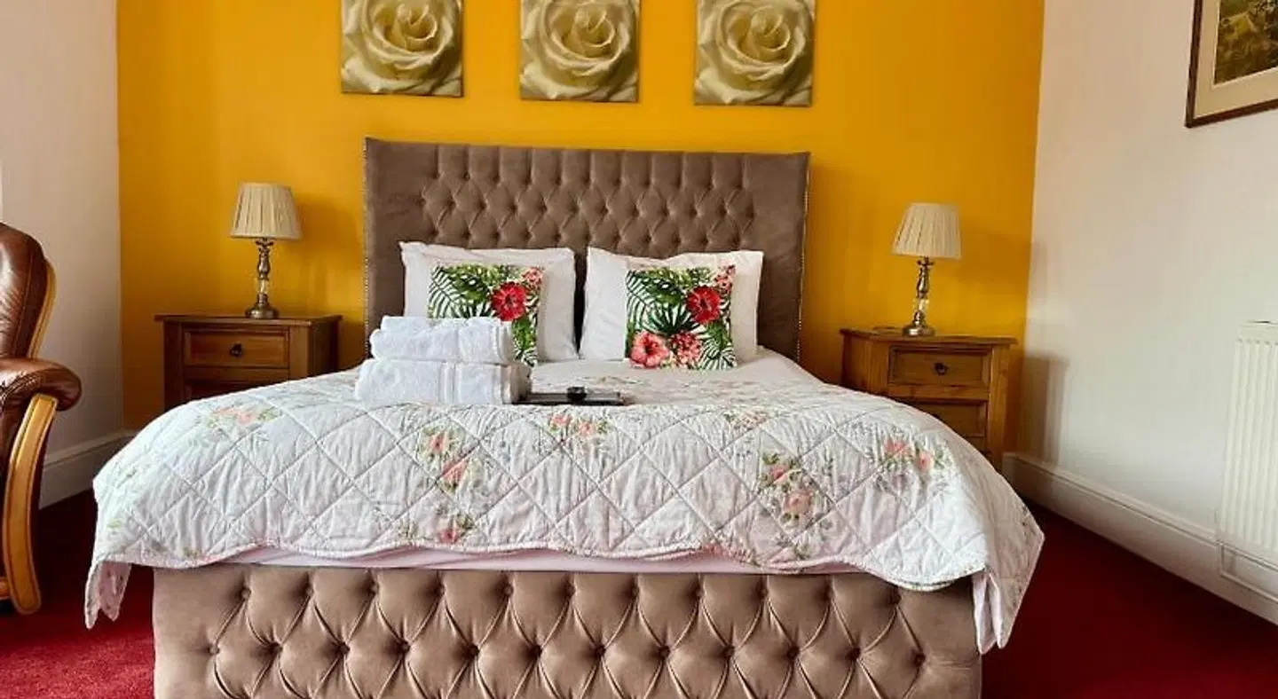 Hudson ROOM_EXAMPLE