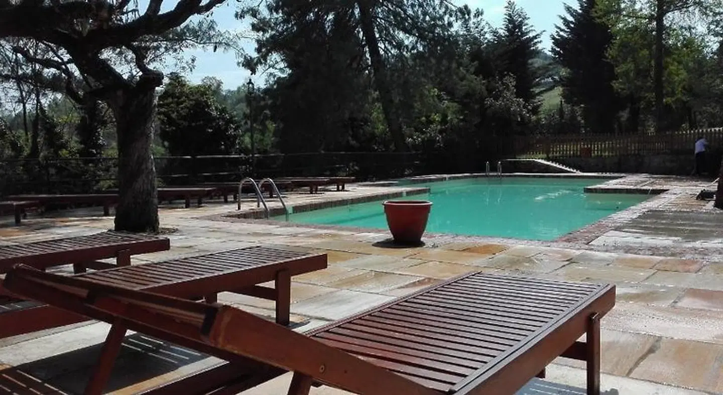 Castello Rosso OUTDOOR_POOL