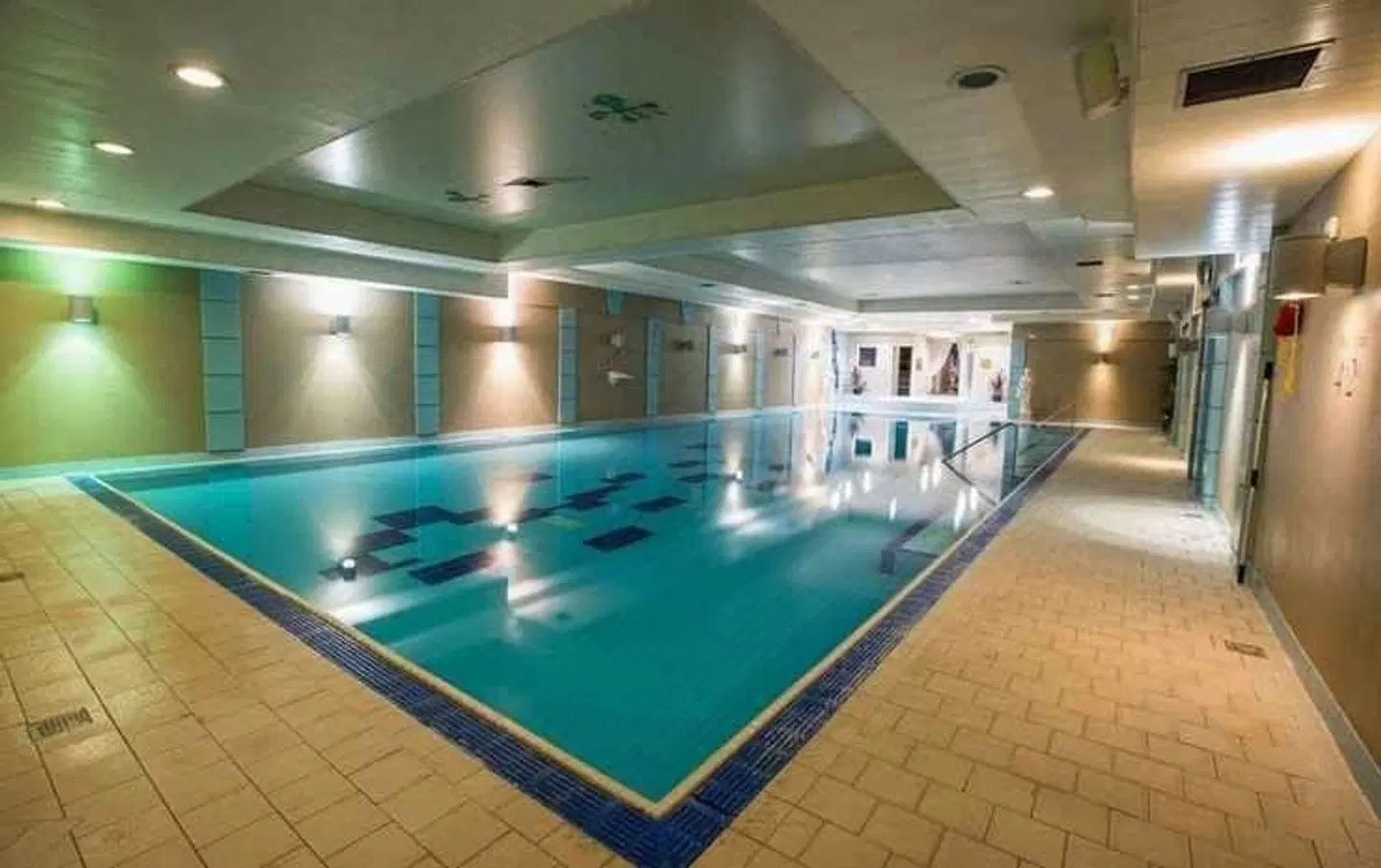 Anner Hotel Hallenbad