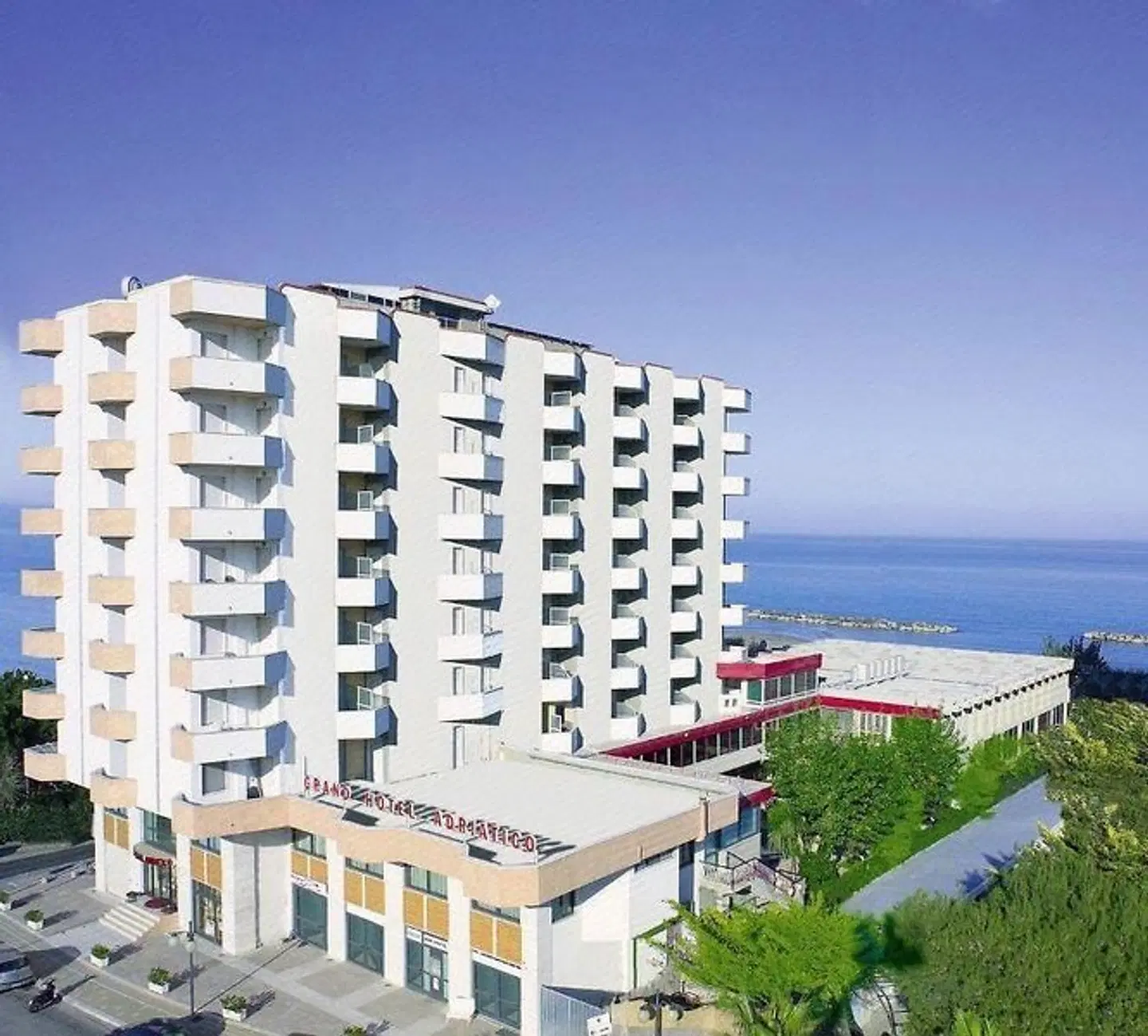 Grand Hotel Adriatico EXTERIOR