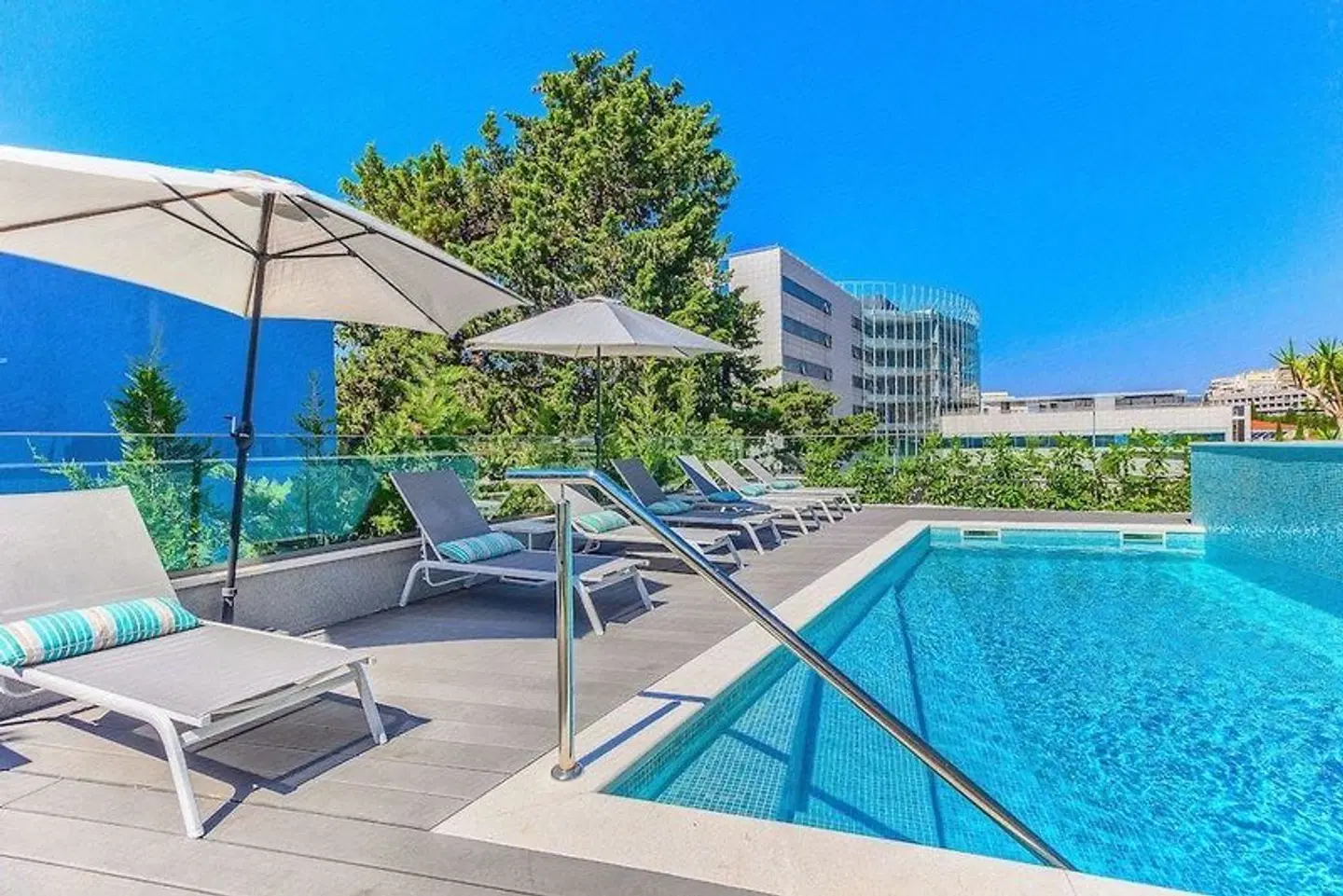 Bel Residence OUTDOOR_POOL
