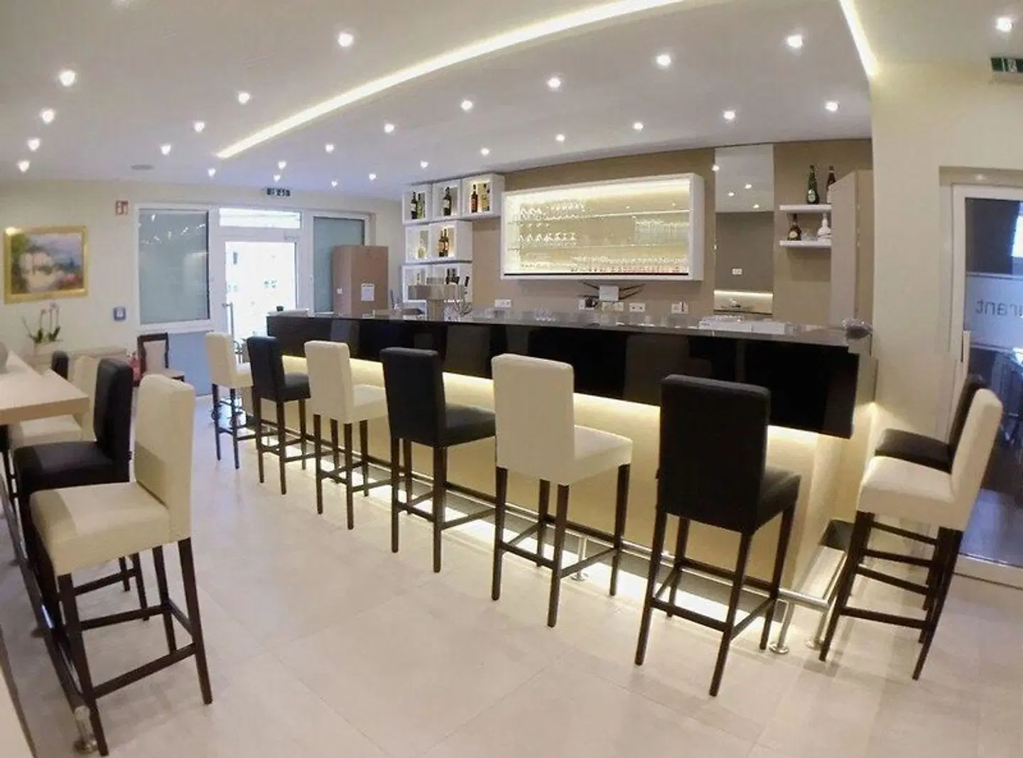 Kristallhotel Fettehenne Bar