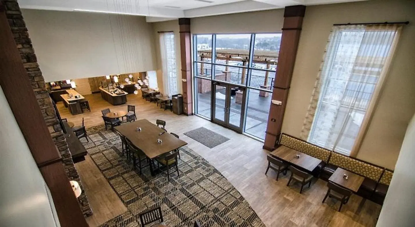 Staybridge Suites Marquette by IHG ROOM_EXAMPLE