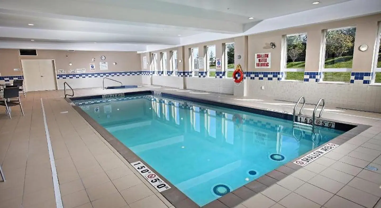 Comfort Inn & Suites Hallenbad