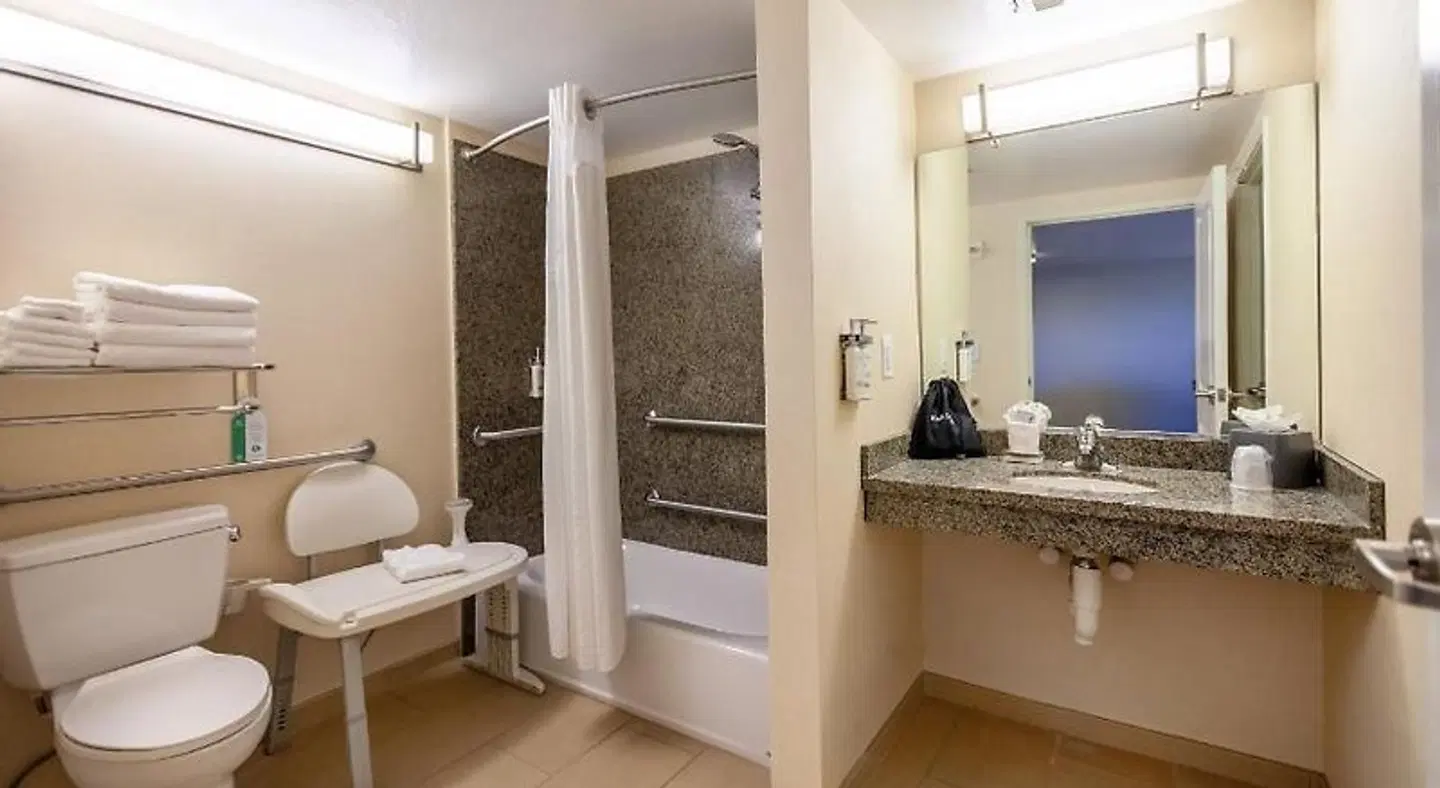 Holiday Inn Hotel & Suites Scottsdale North- Airpark Badezimmer