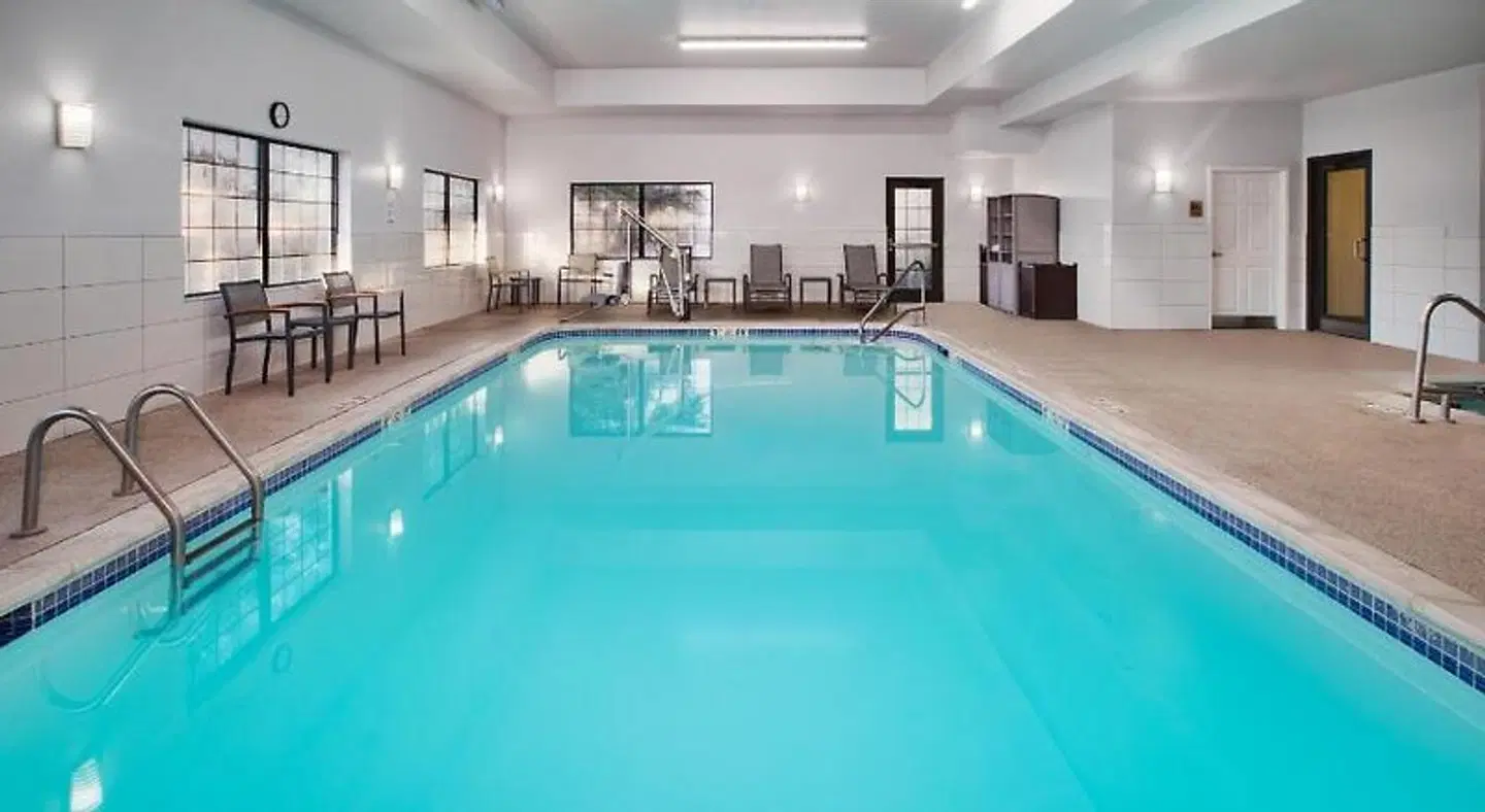 Staybridge Suites Lincoln North East Hallenbad
