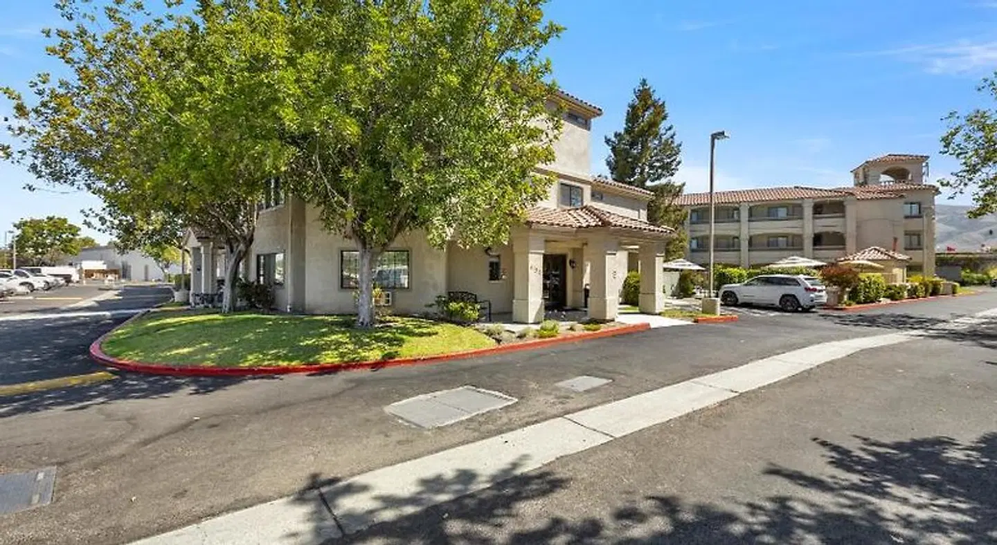 Good Nite Inn Fremont EXTERIOR