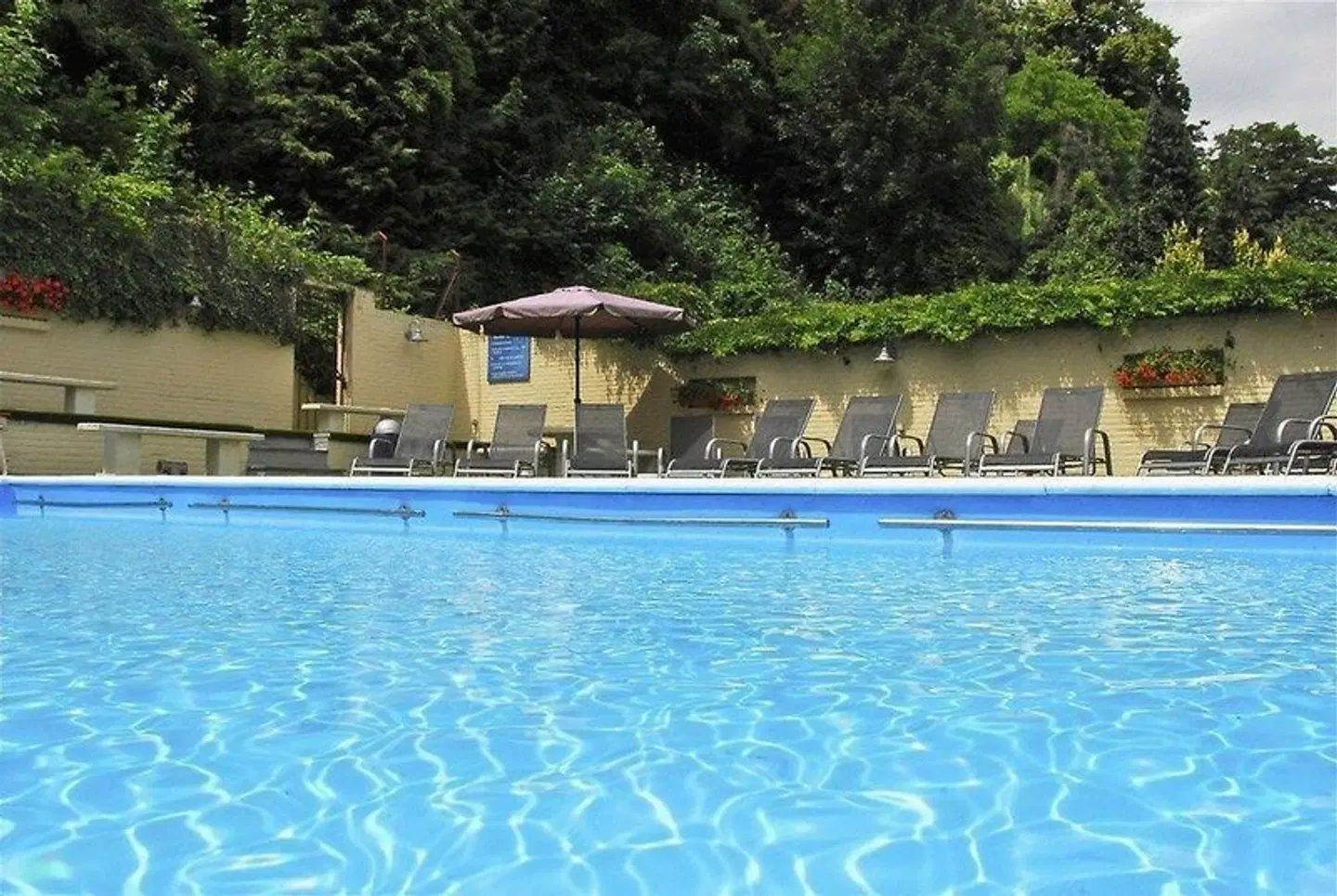 Appartementen Valkenburg OUTDOOR_POOL