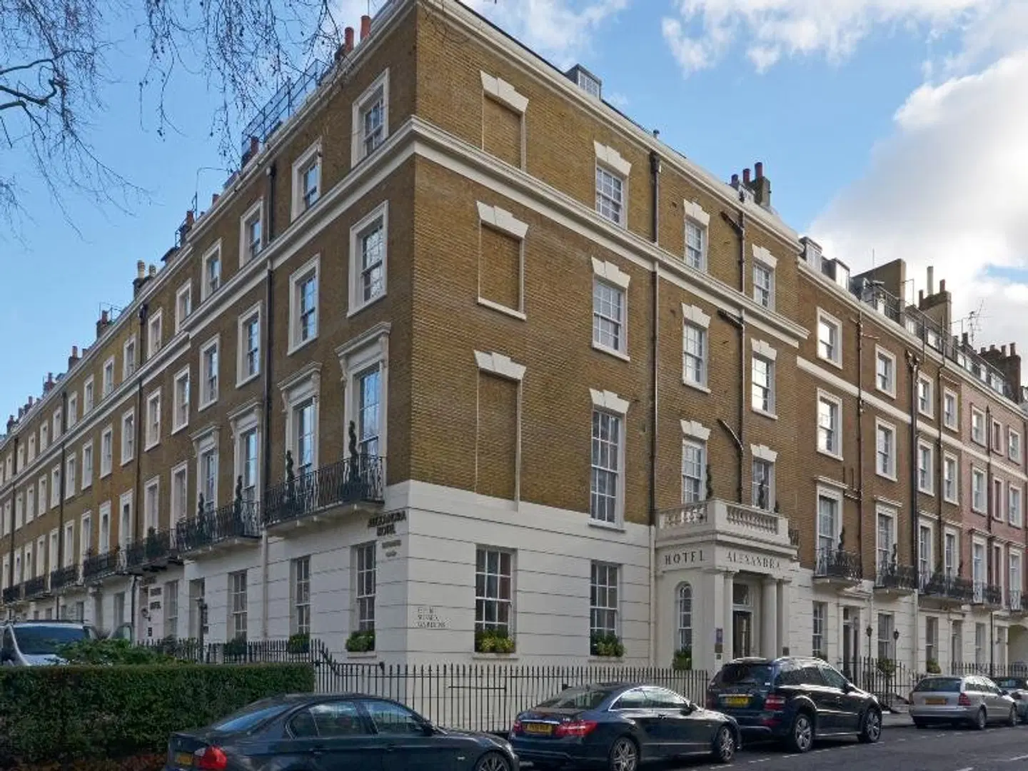 Seymour Hotel EXTERIOR