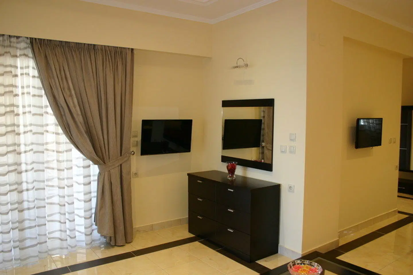 Petit Palais Hotel ROOM_EXAMPLE