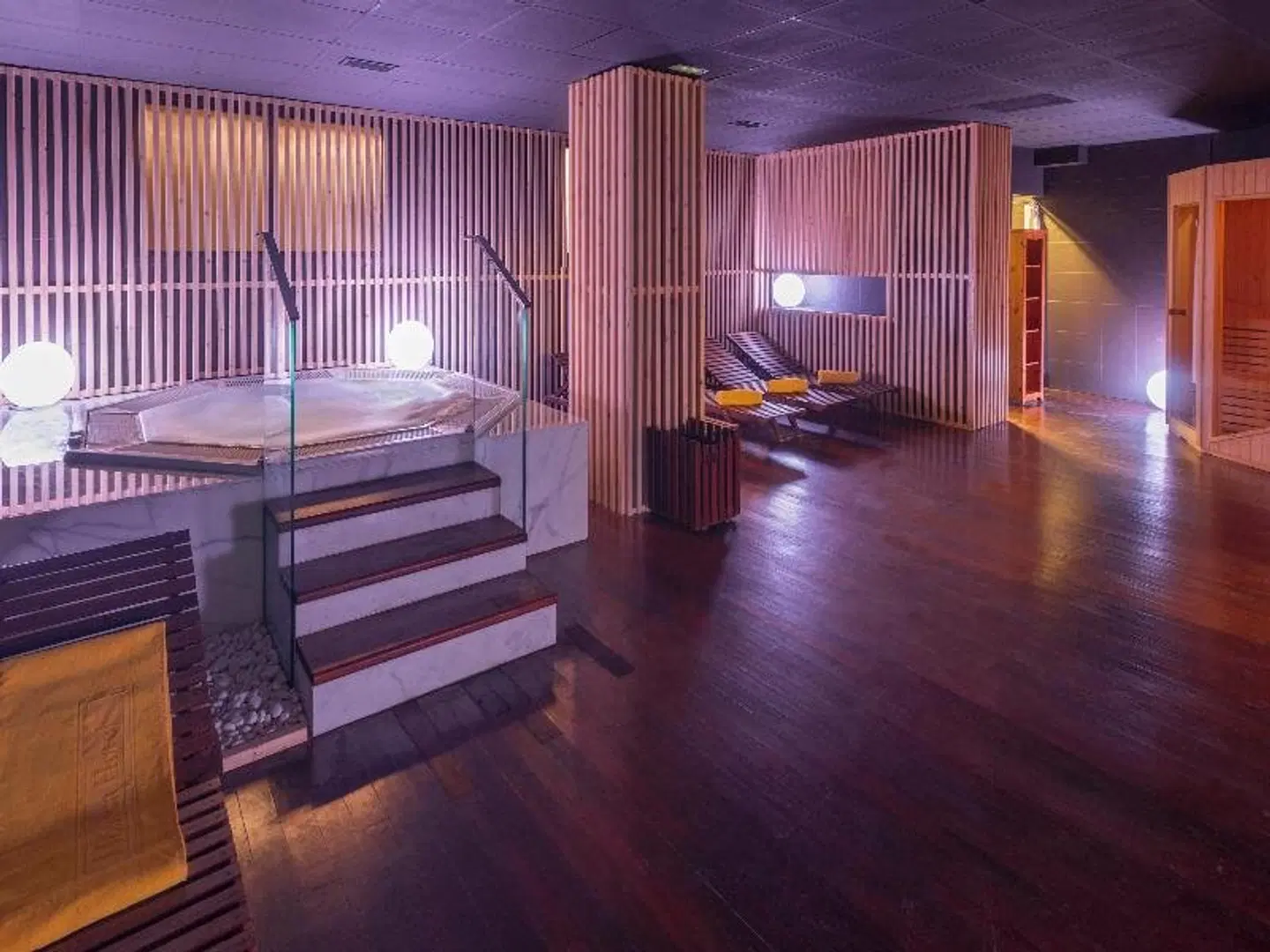 Monica Hotel SPORTS_AND_LEISURE