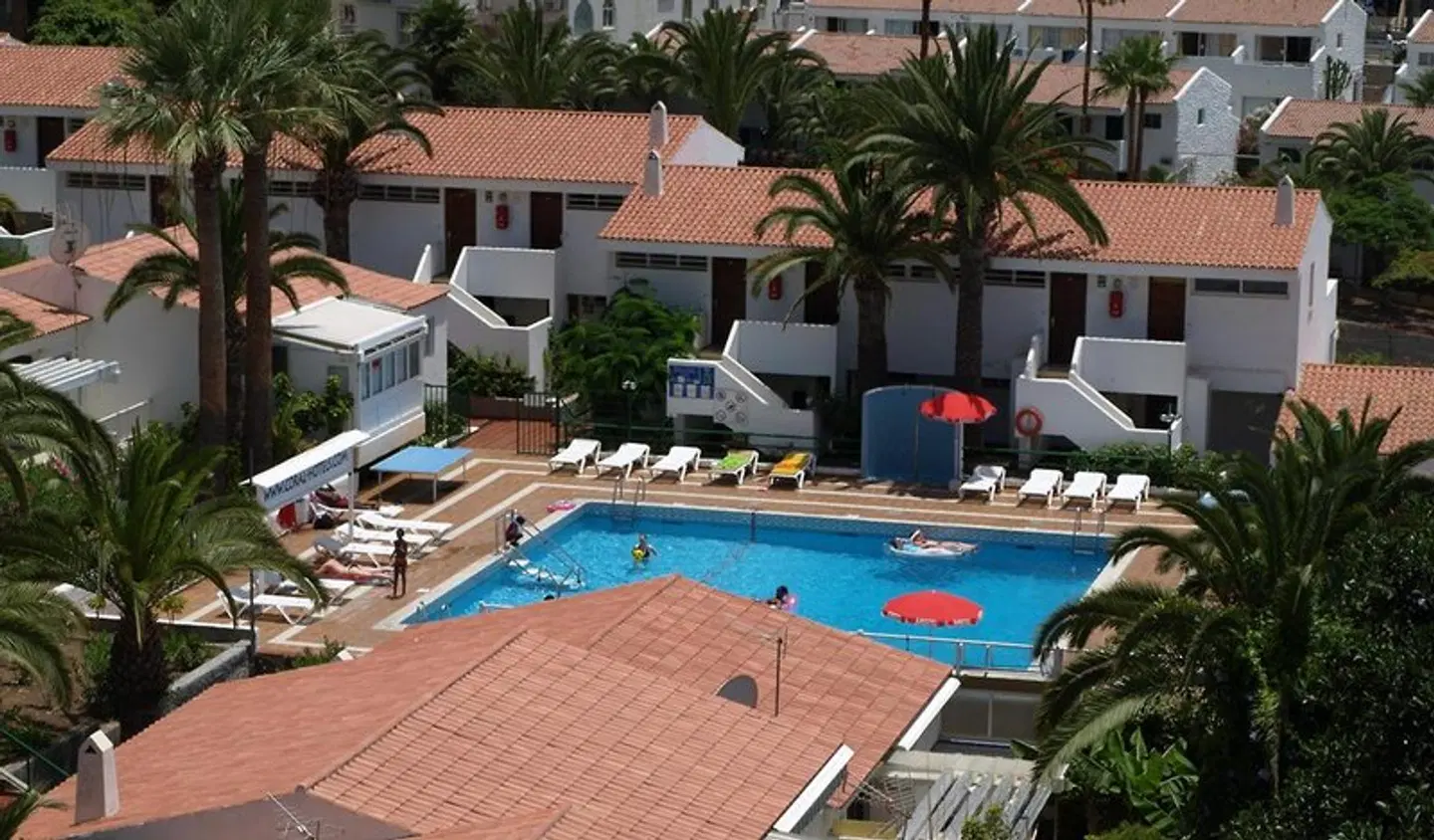 Apartamentos Paradero Pool