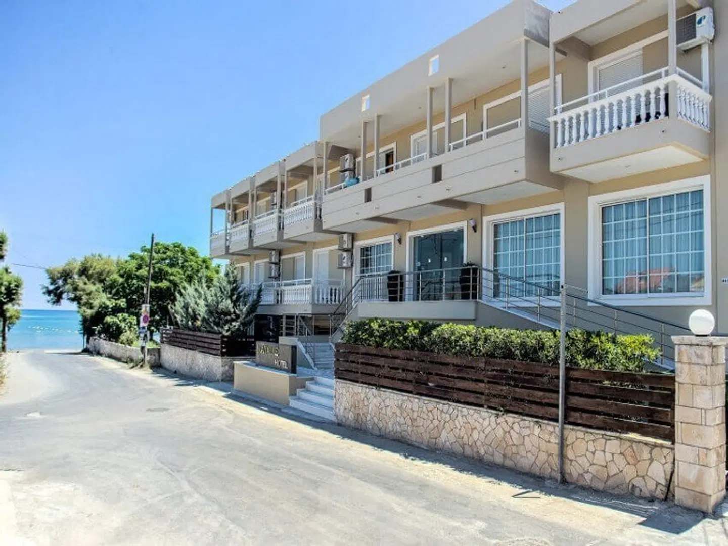 Natalie Hotel EXTERIOR