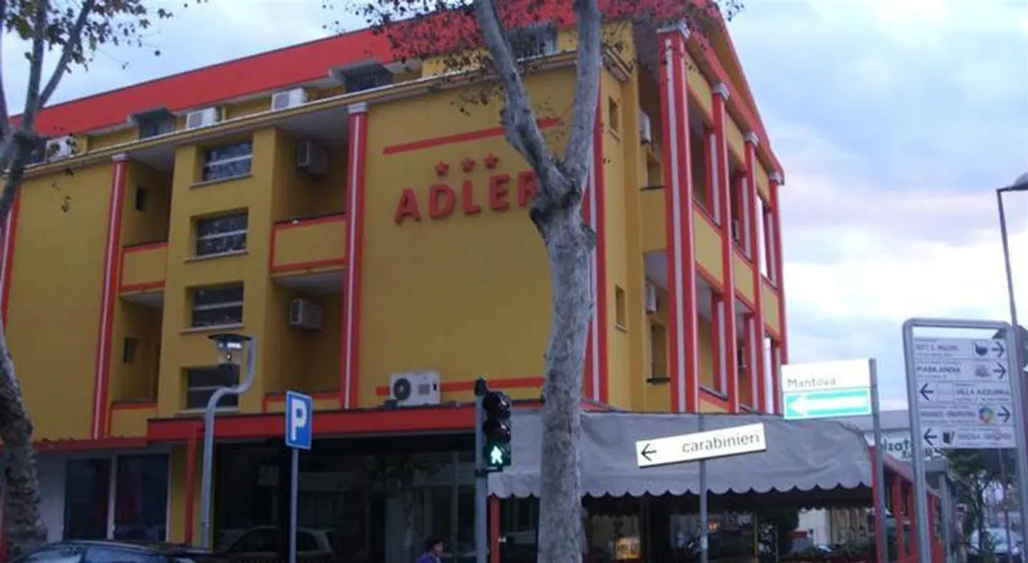 Adler EXTERIOR