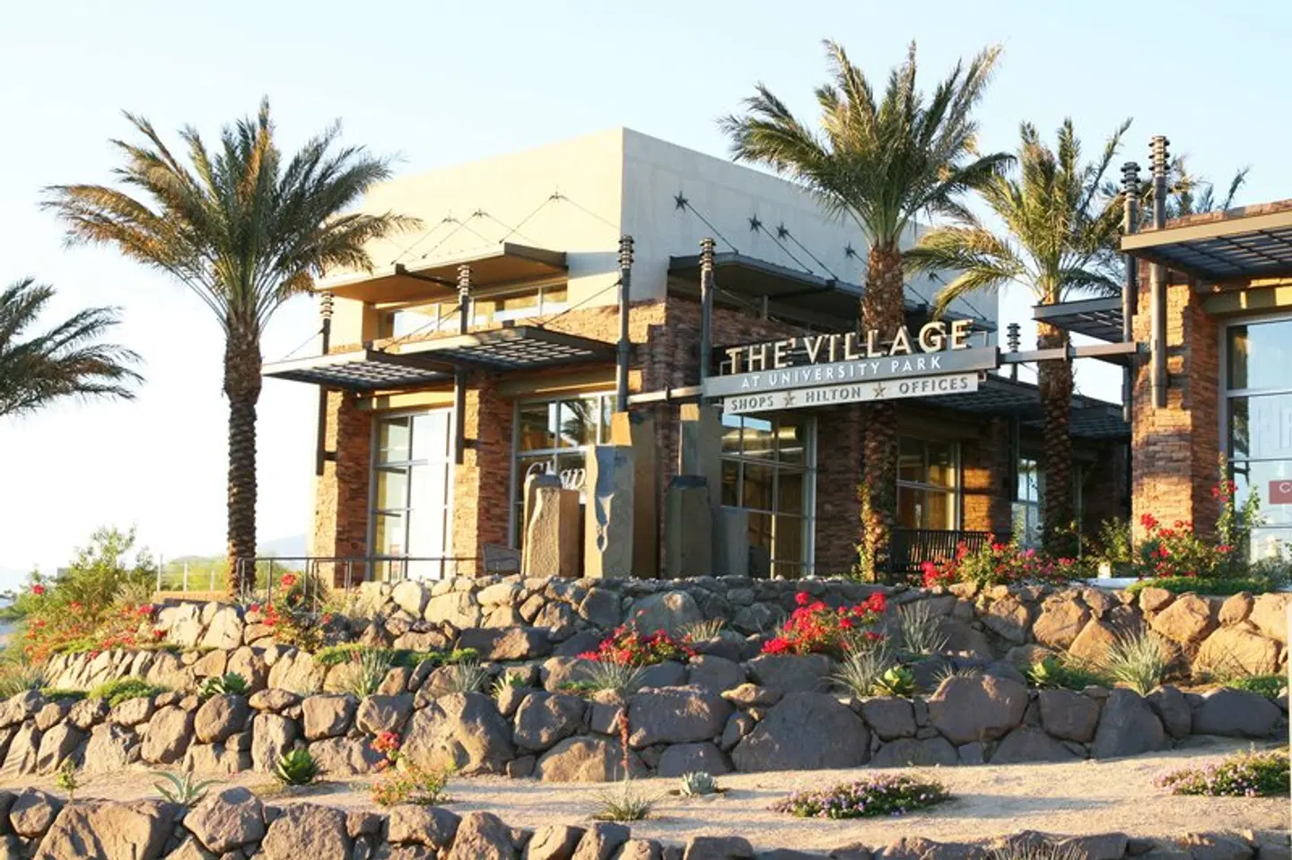 Hampton Inn & Suites Palm Desert EXTERIOR