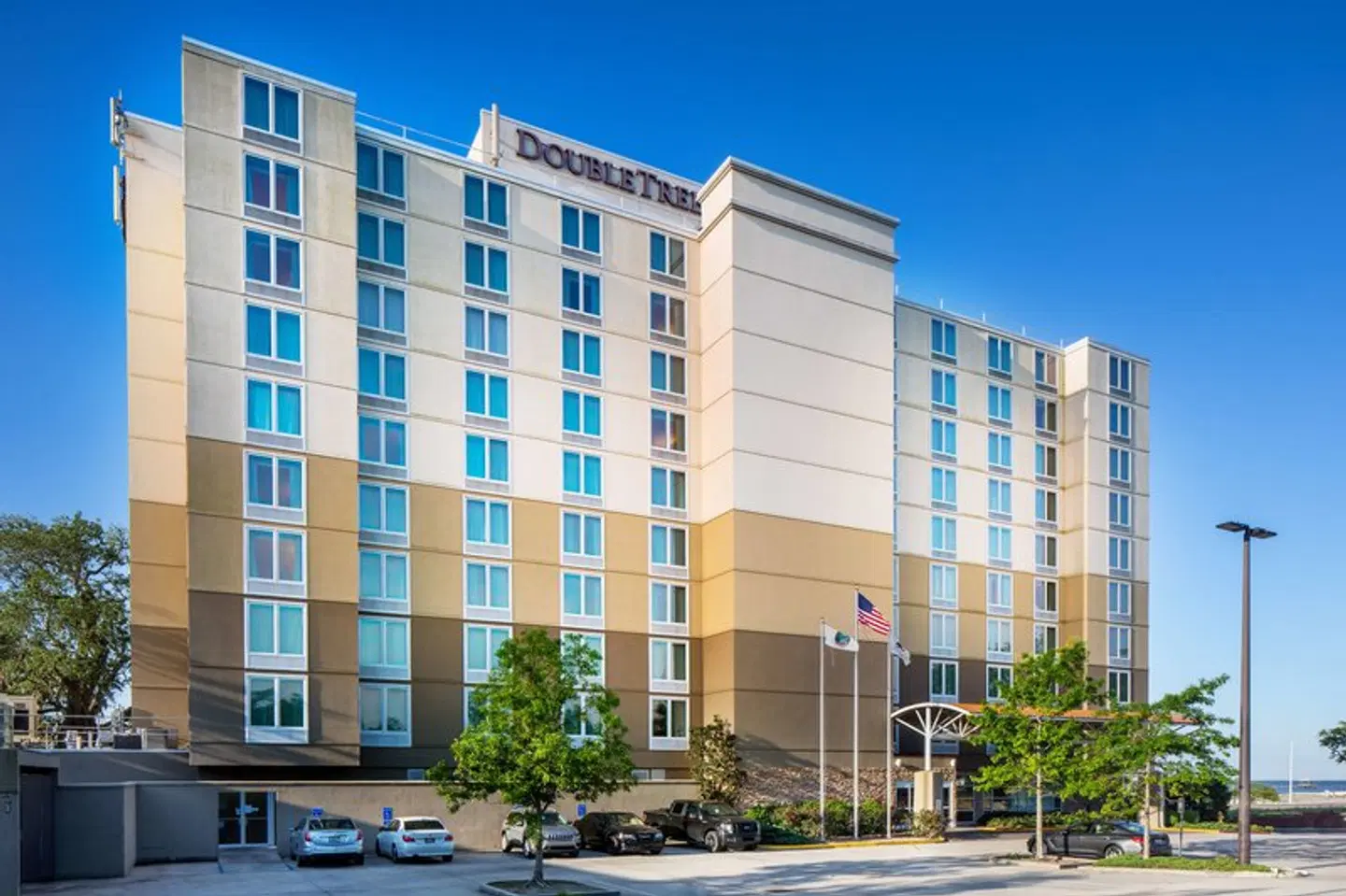 DoubleTree by Hilton Hotel Biloxi EXTERIOR