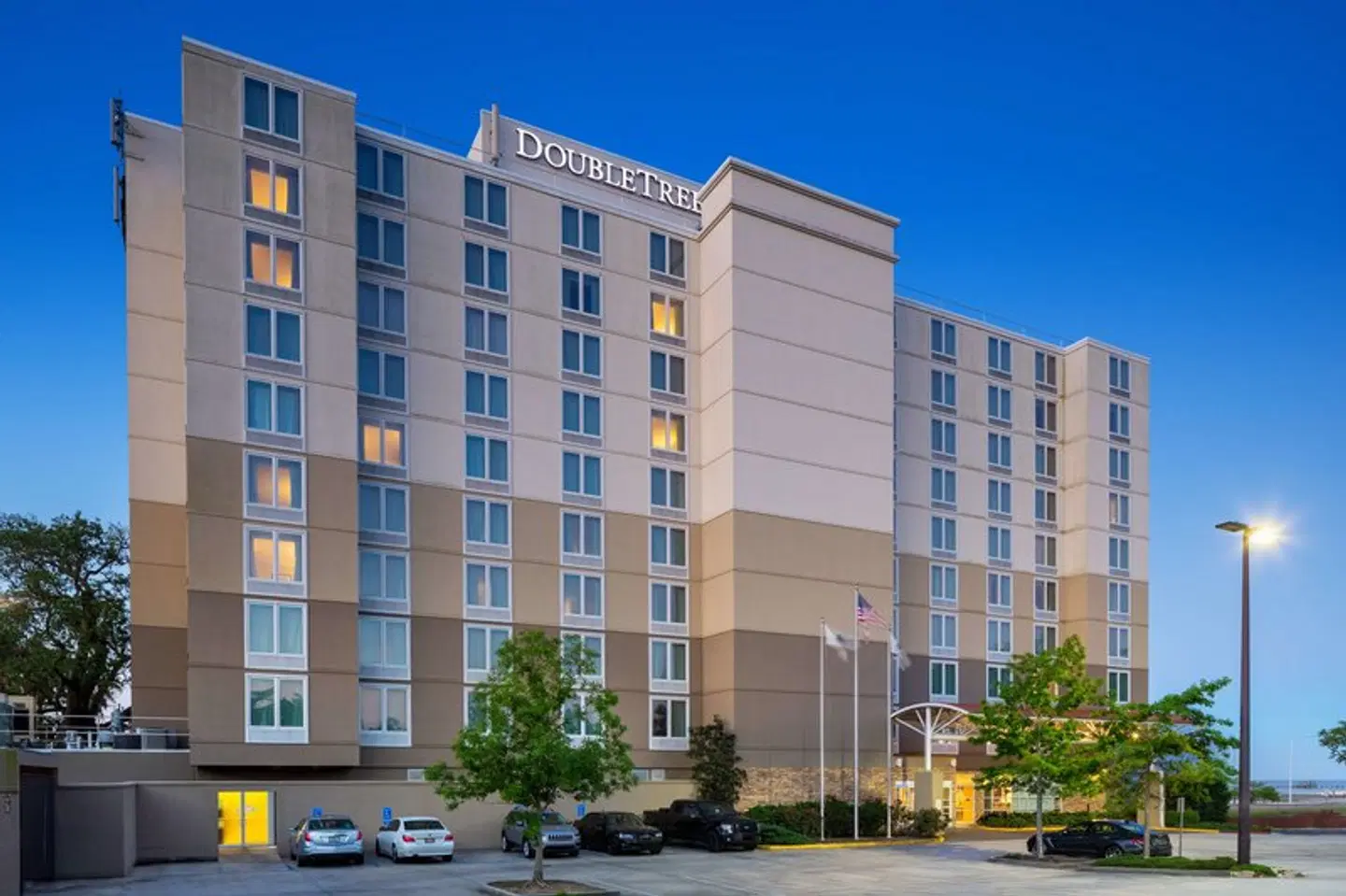 DoubleTree by Hilton Hotel Biloxi EXTERIOR