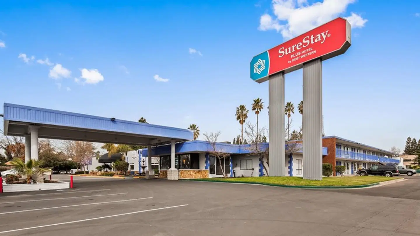 SureStay Plus Hotel by Best Western Sacramento Cal Expo EXTERIOR