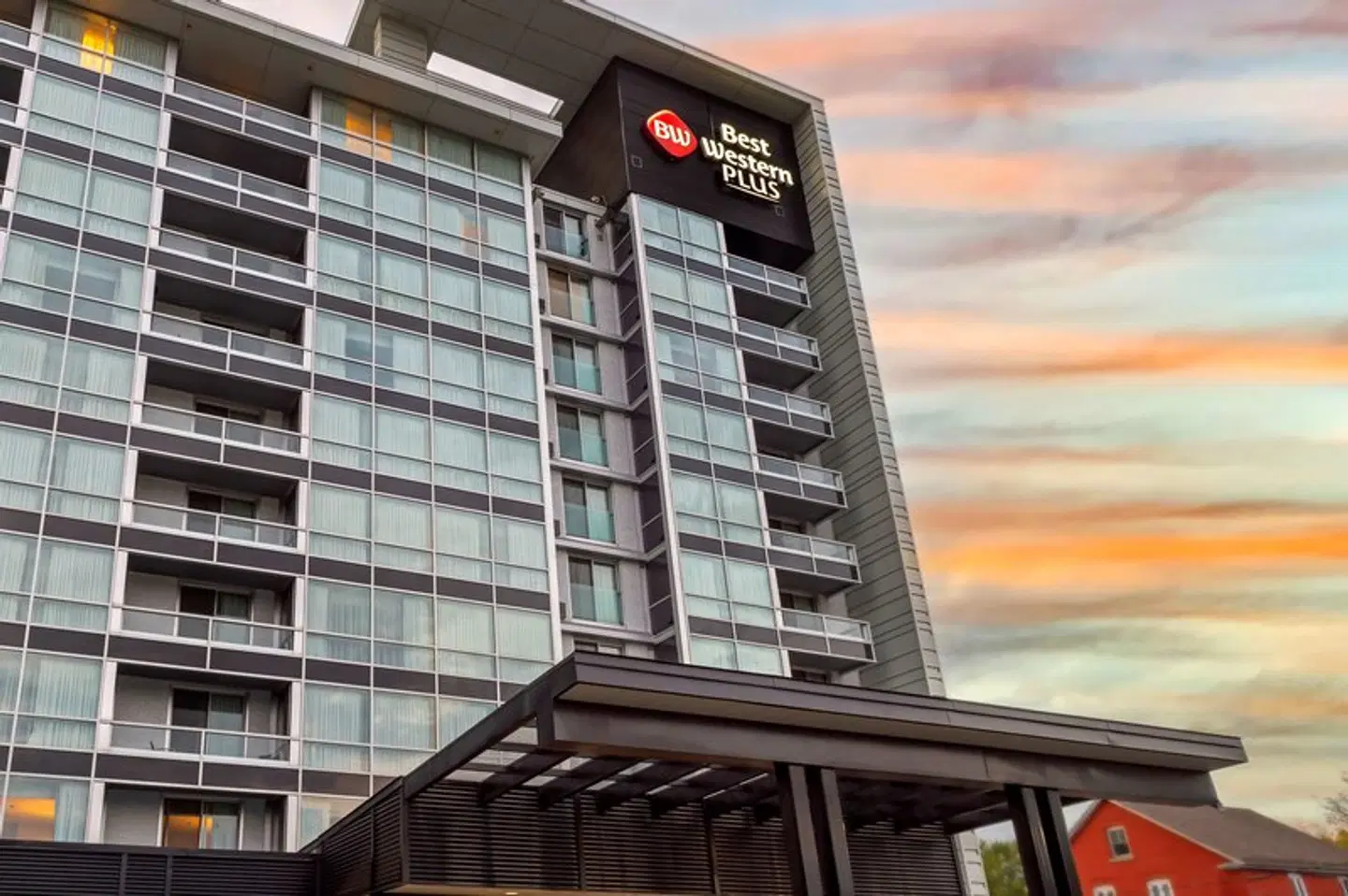Best Western Plus Gatineau-Ottawa Downtown EXTERIOR
