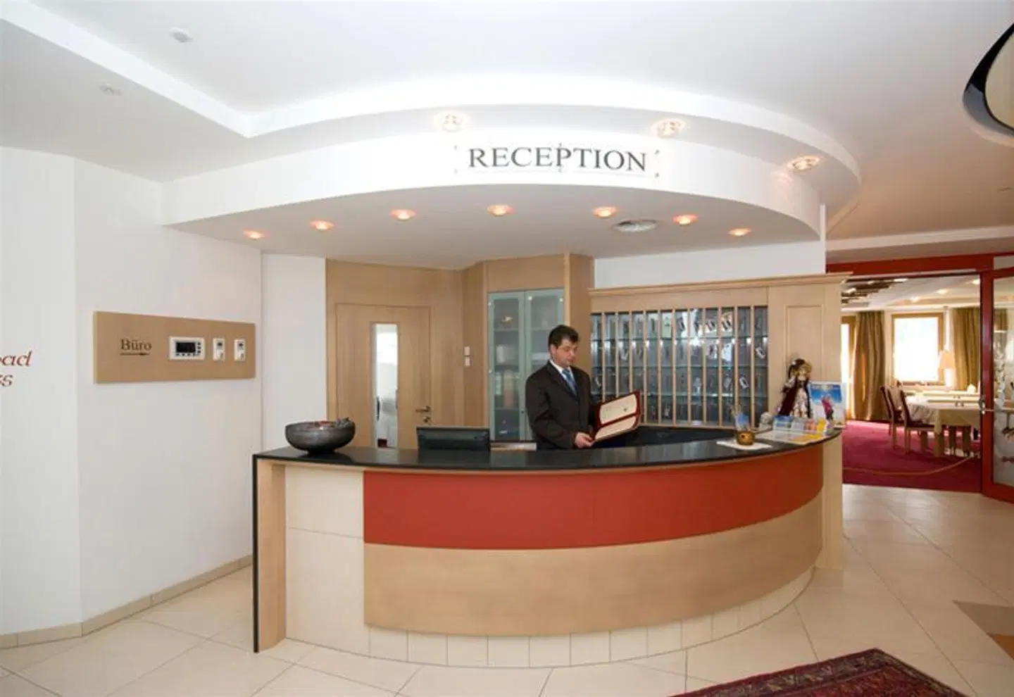 Amadeus-Micheluzzi LOUNGE_LOBBY
