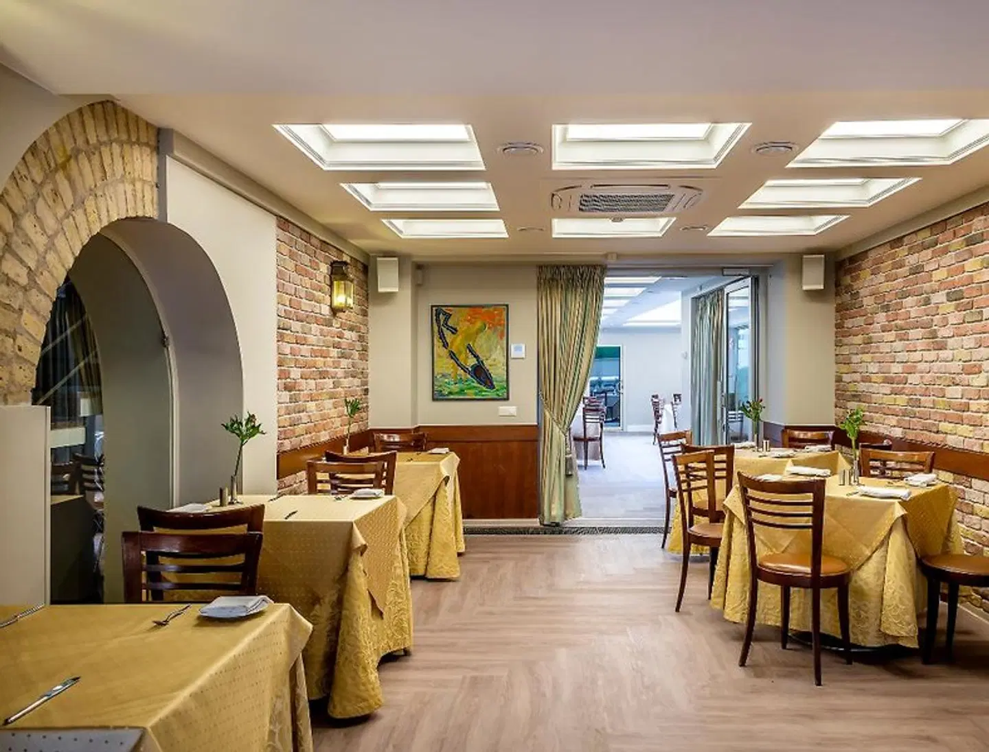 Ratonda Restaurant