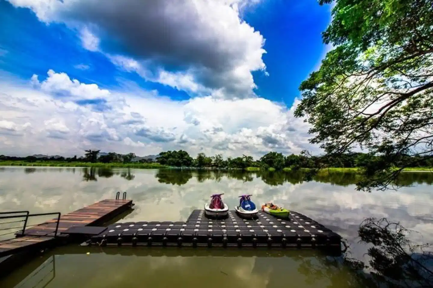 X2 River Kwai Aussenansicht