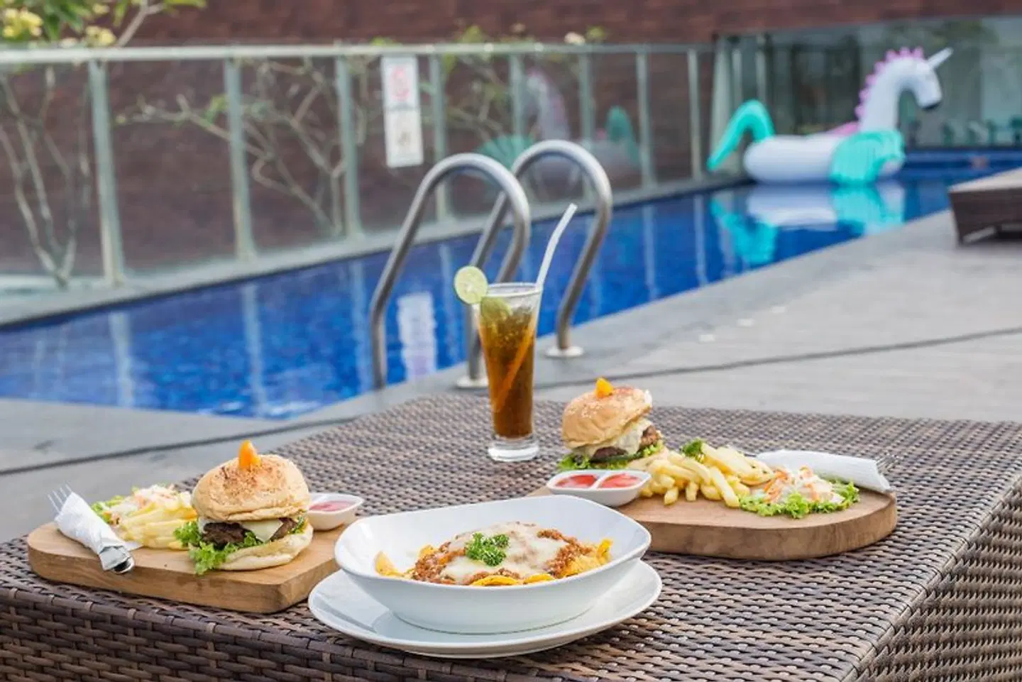Zia Hotel Kuta Restaurant