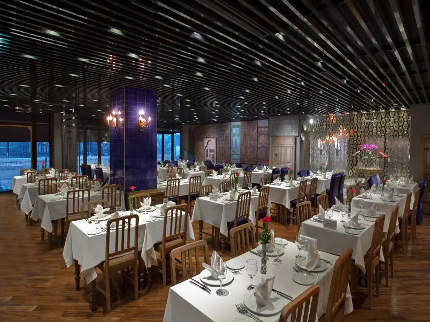 Sura Design Hotel & Suites Restaurant