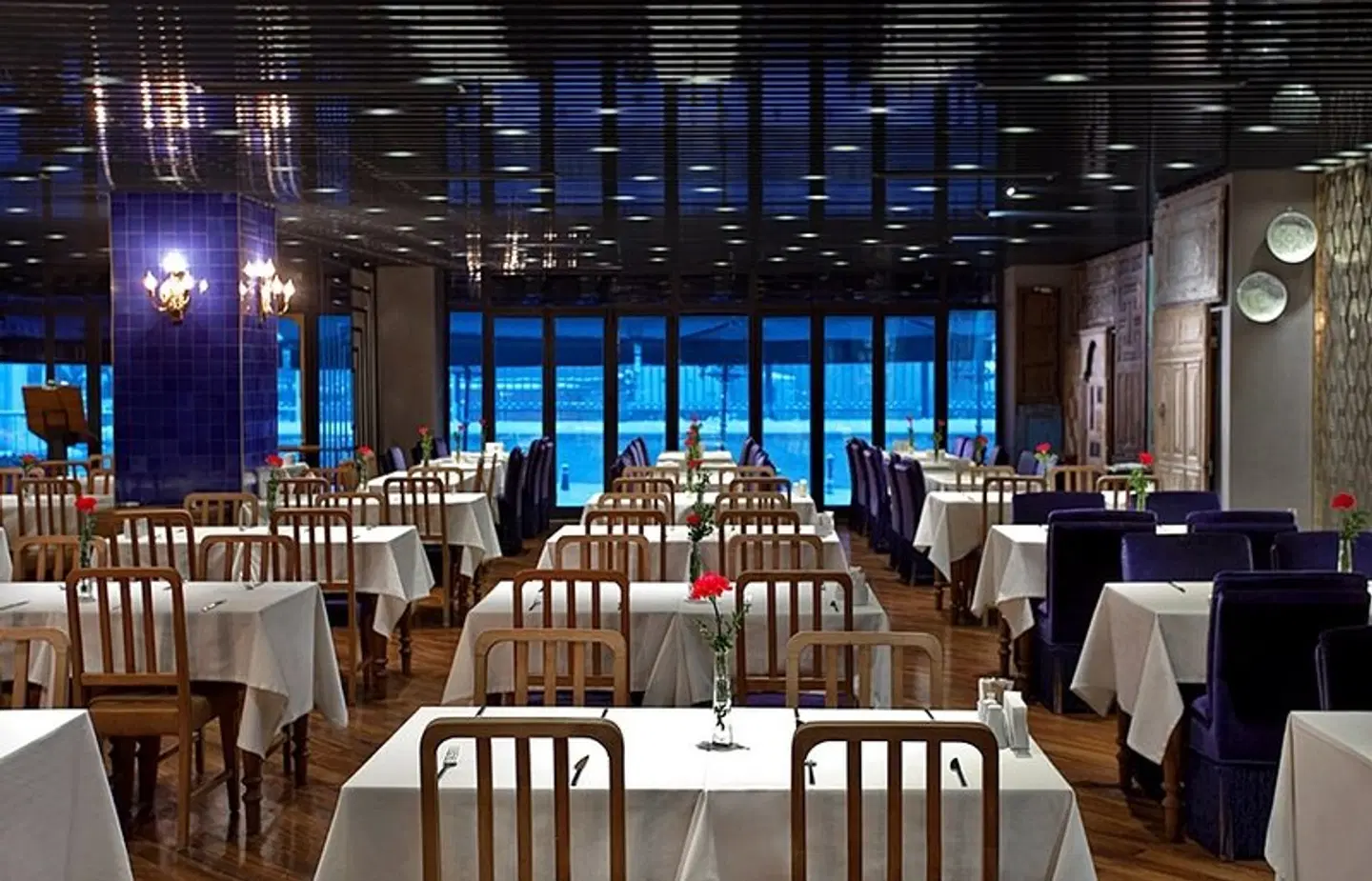 Sura Design Hotel & Suites Restaurant