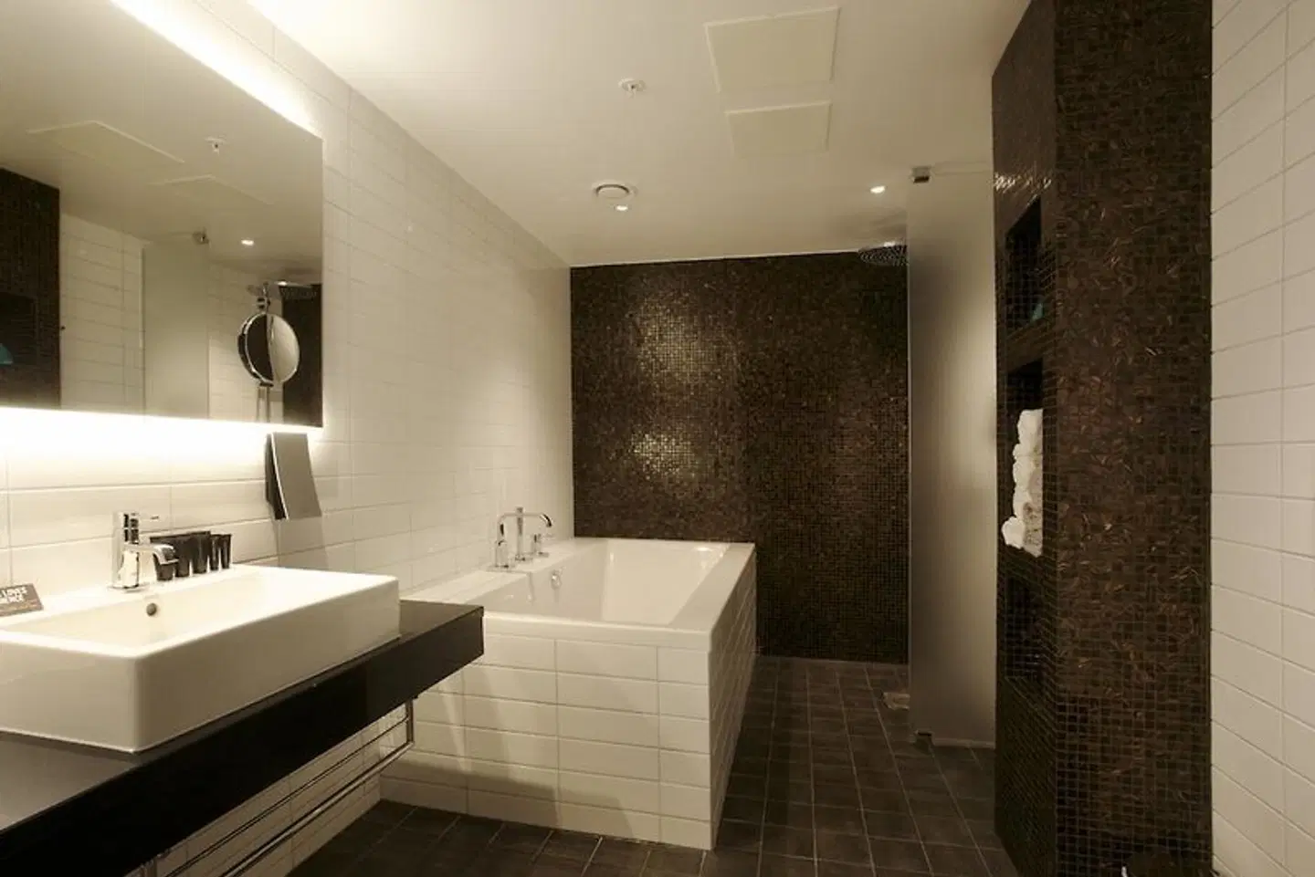 Clarion Hotel Sense Badezimmer