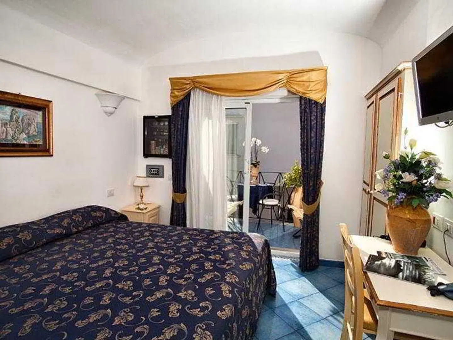 Bussola ROOM_EXAMPLE