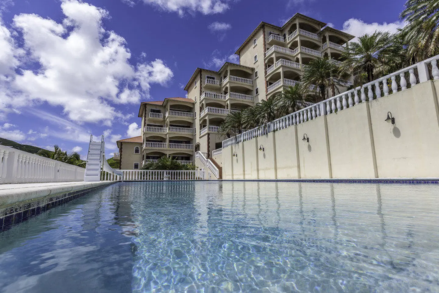 Princess Heights Luxury Boutique Condo Hotel EXTERIOR
