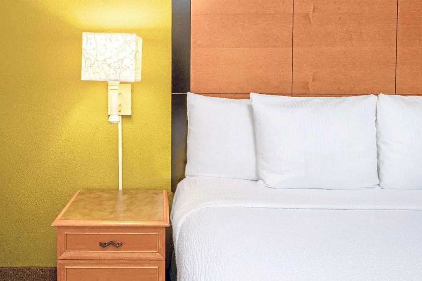 La Quinta Inn & Suites Salt Lake City Airport ROOM_EXAMPLE