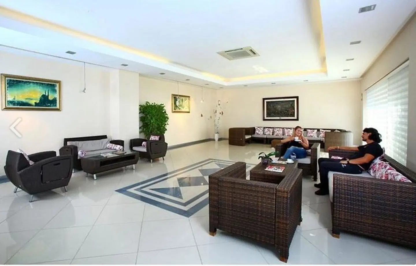 Forever Club LOUNGE_LOBBY