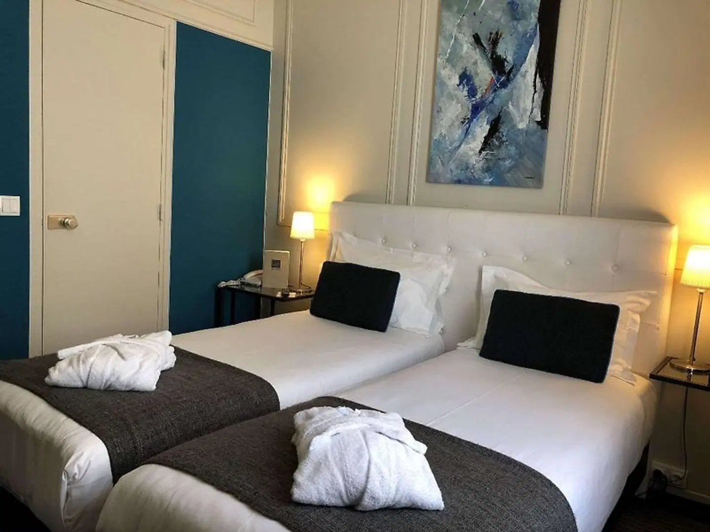 Le Dauphin ROOM_EXAMPLE