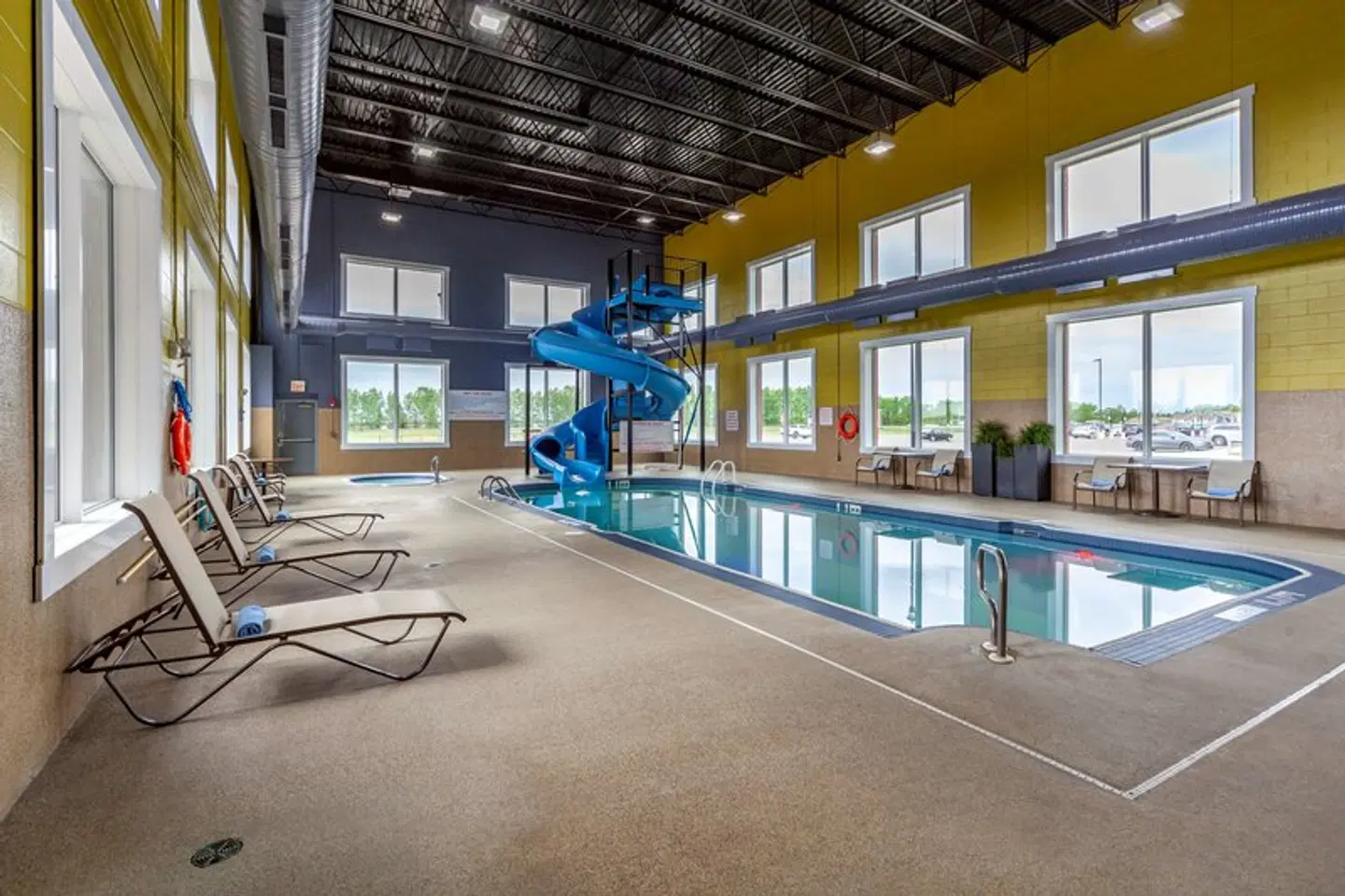 Best Western Plus Meridian Hallenbad